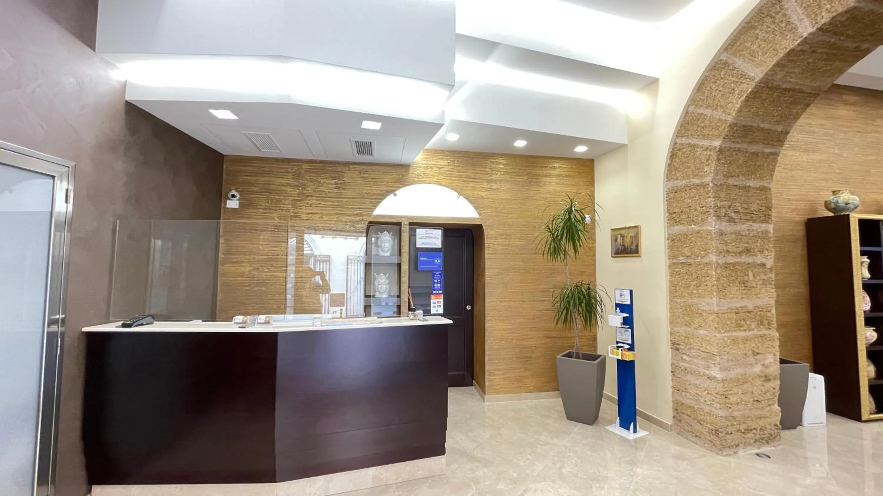 Lobby or reception in Vittorio Emanuele Boutique Hotel