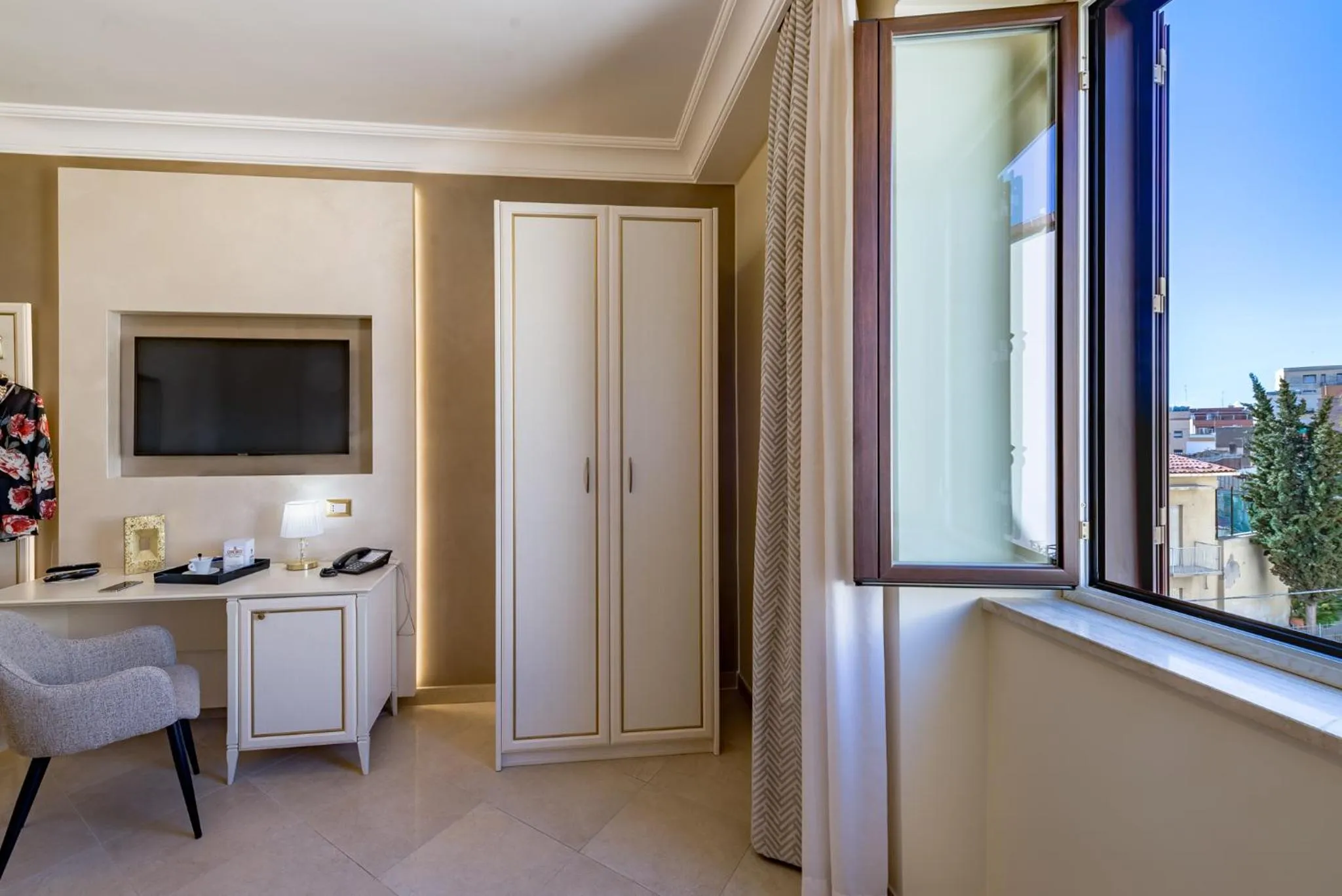 Kitchen or kitchenette in Vittorio Emanuele Boutique Hotel