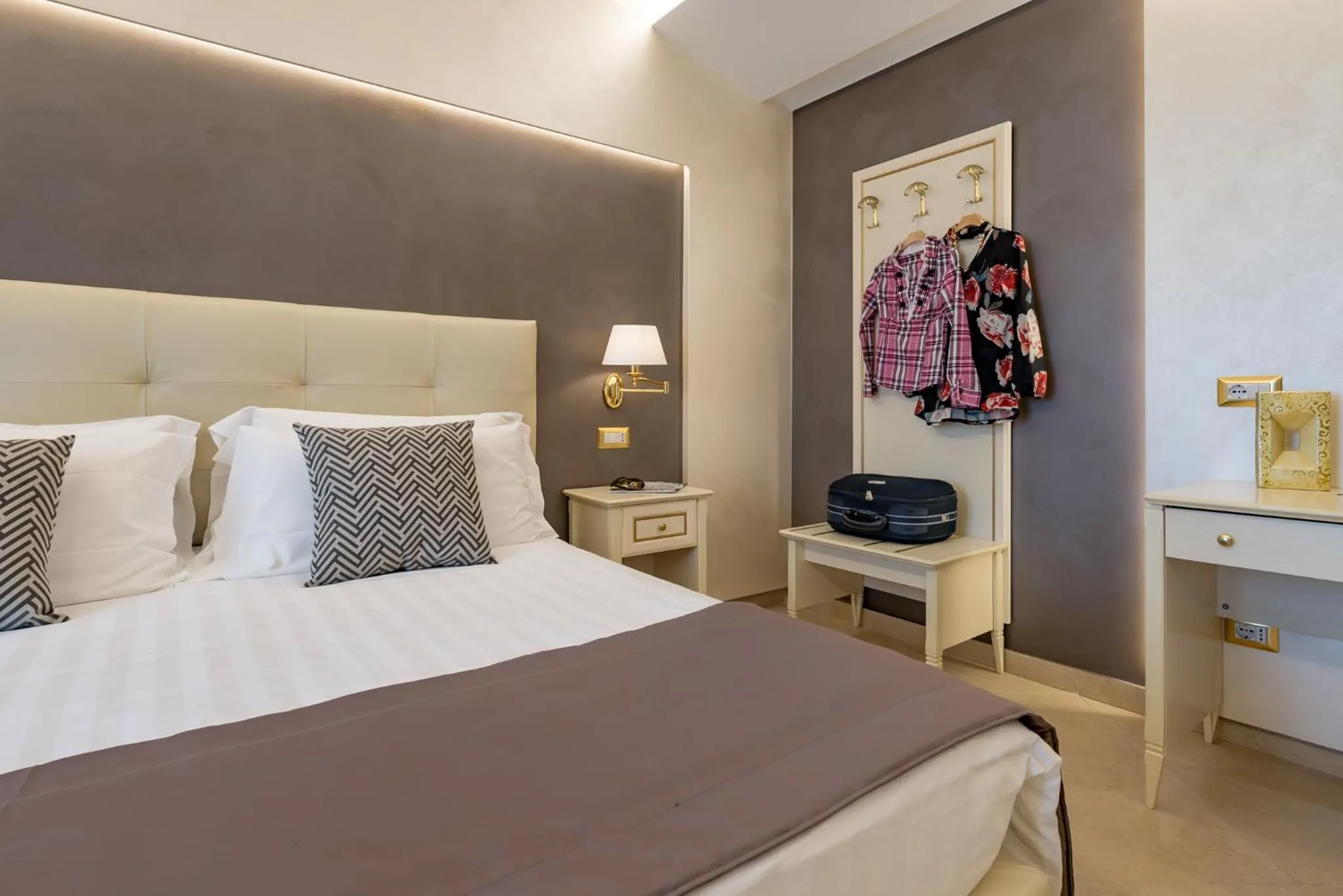 Bedroom, Bed in Vittorio Emanuele Boutique Hotel