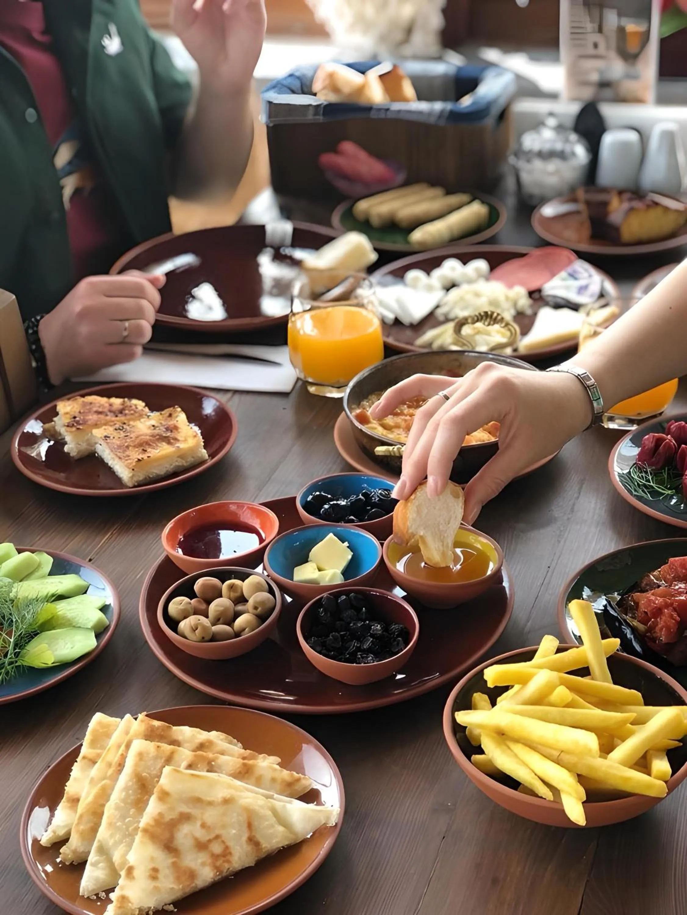 Breakfast in Katapa Stone House