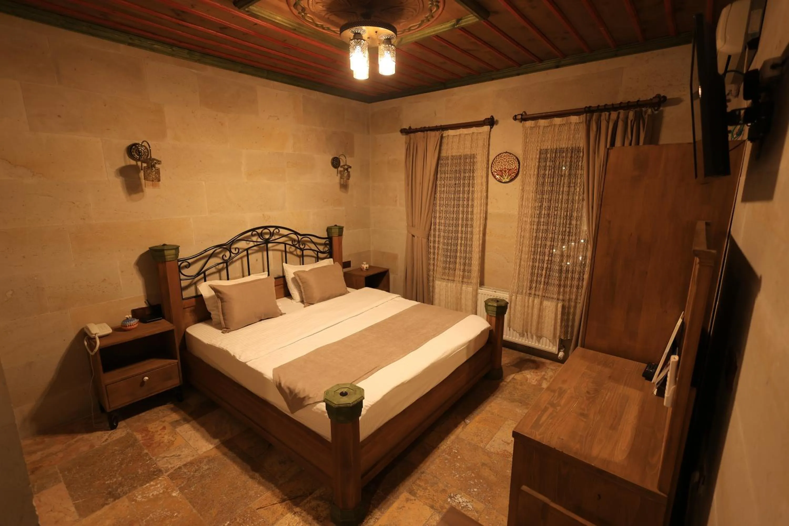 Bed in Katapa Stone House