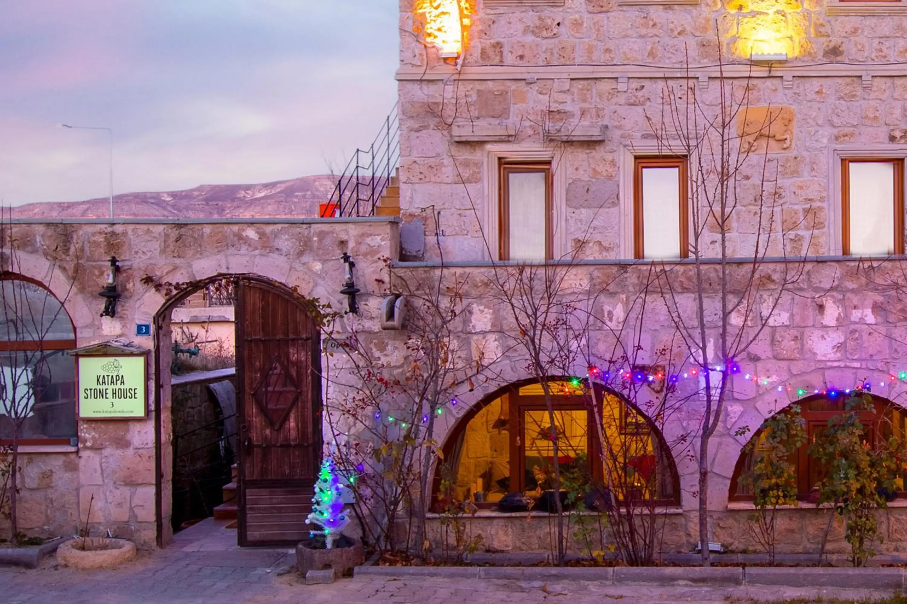 Property building in Katapa Stone House Property building in Katapa Stone House