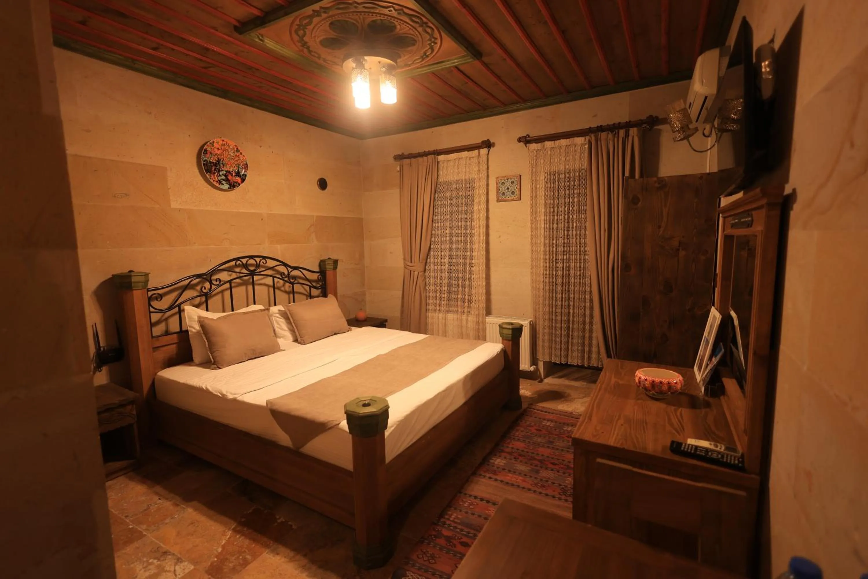 TV and multimedia, Bed in Katapa Stone House