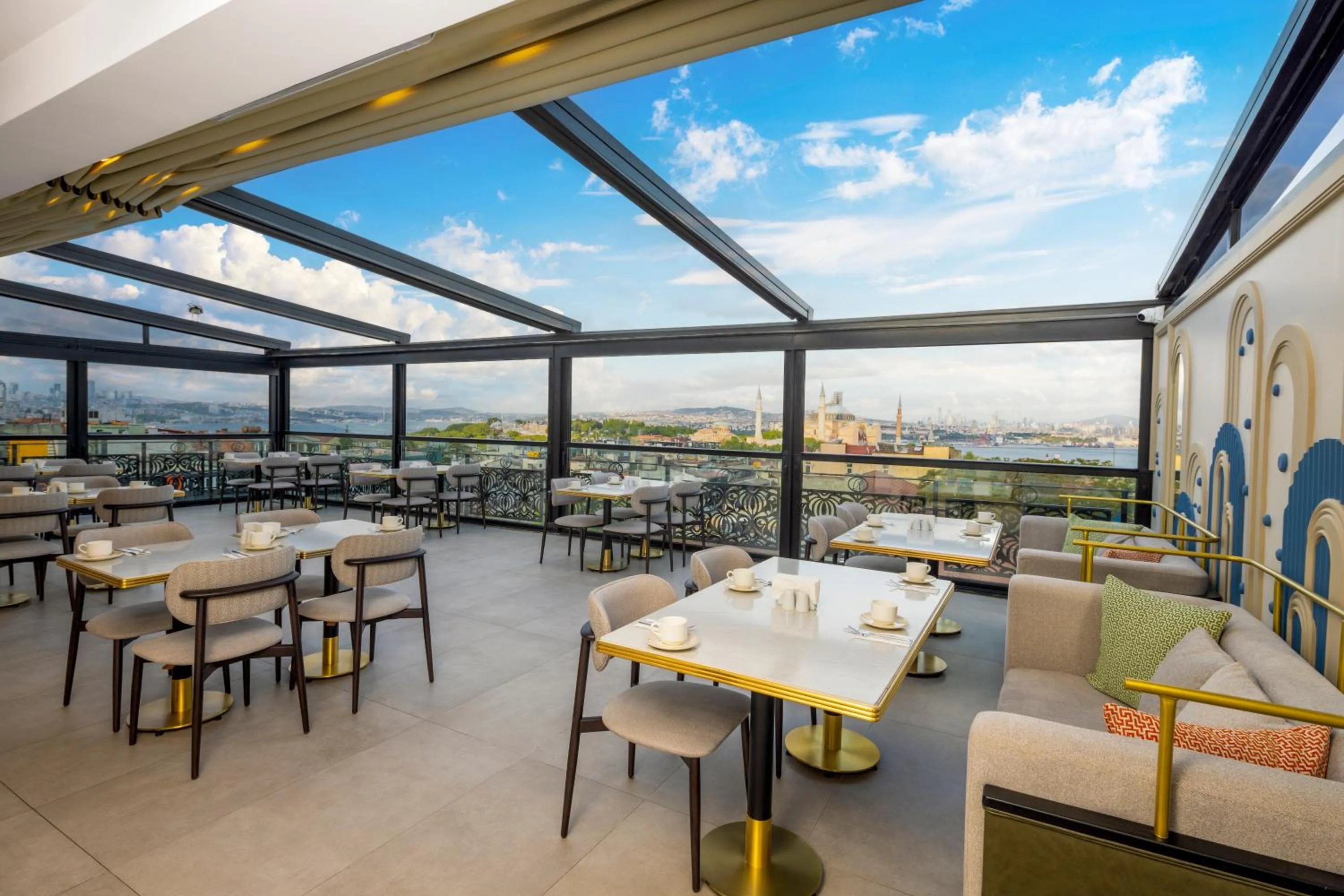 Restaurant/places to eat in Rast Hotel Sultanahmet