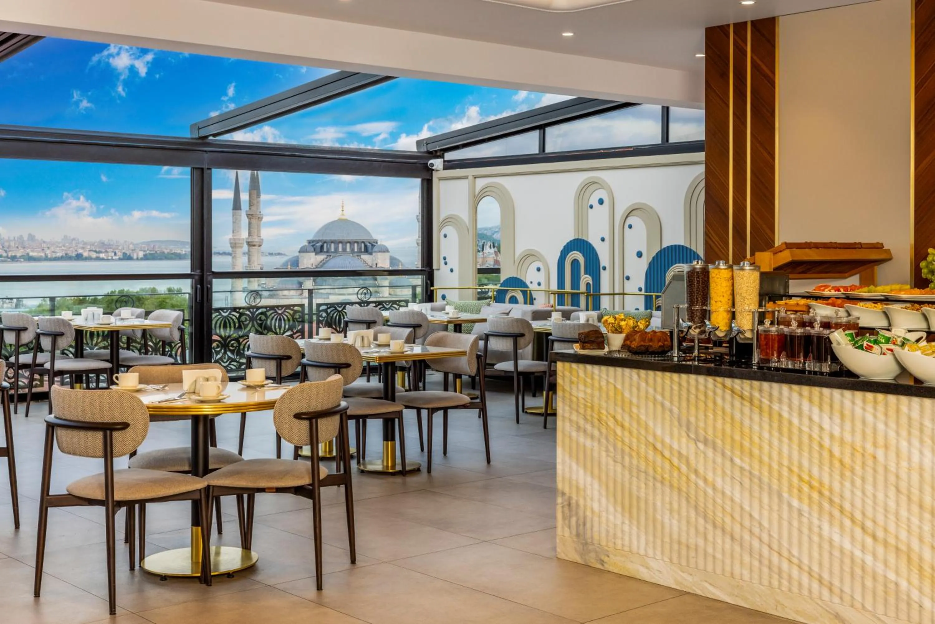 Restaurant/places to eat in Rast Hotel Sultanahmet