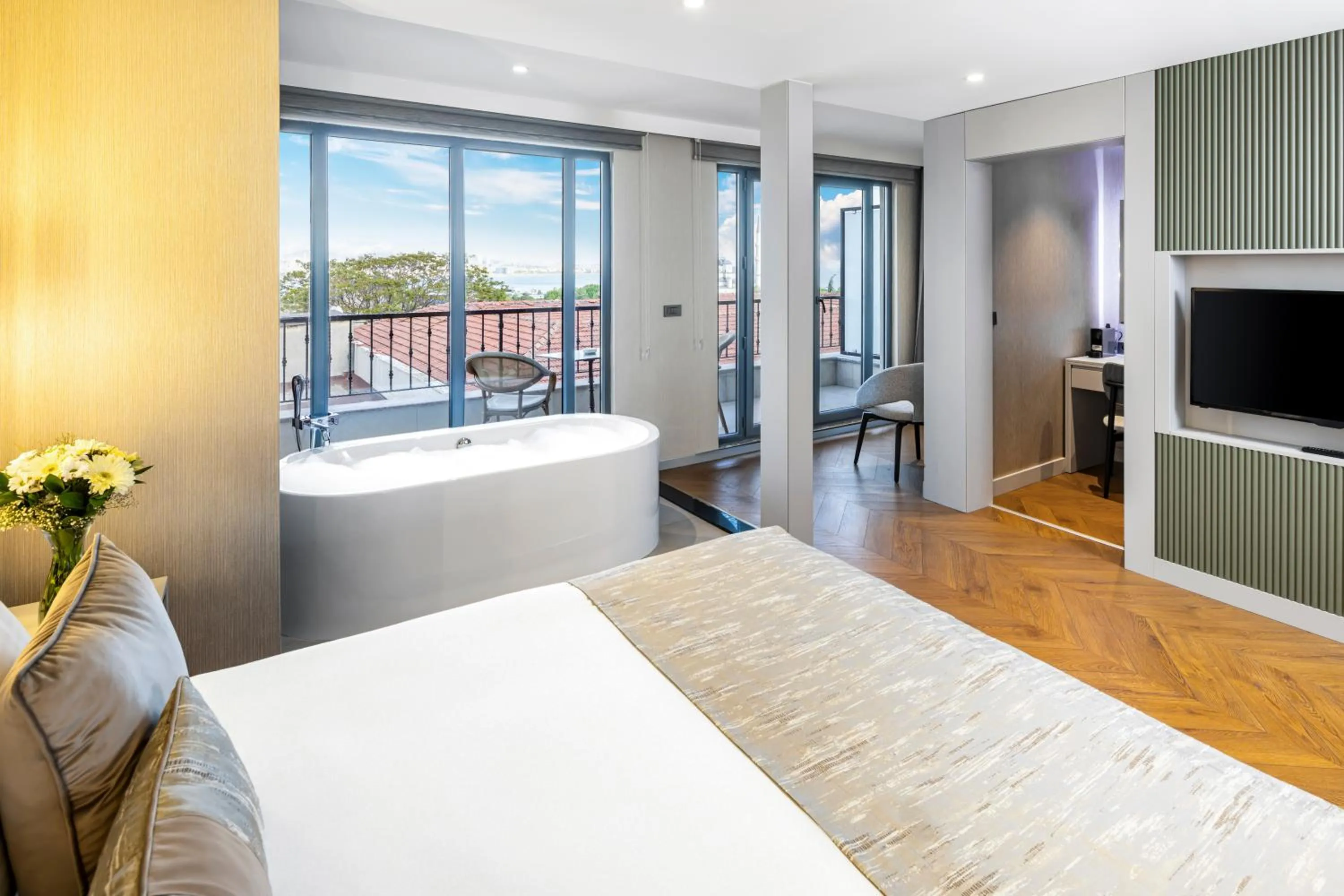 Photo of the whole room, Bed in Rast Hotel Sultanahmet