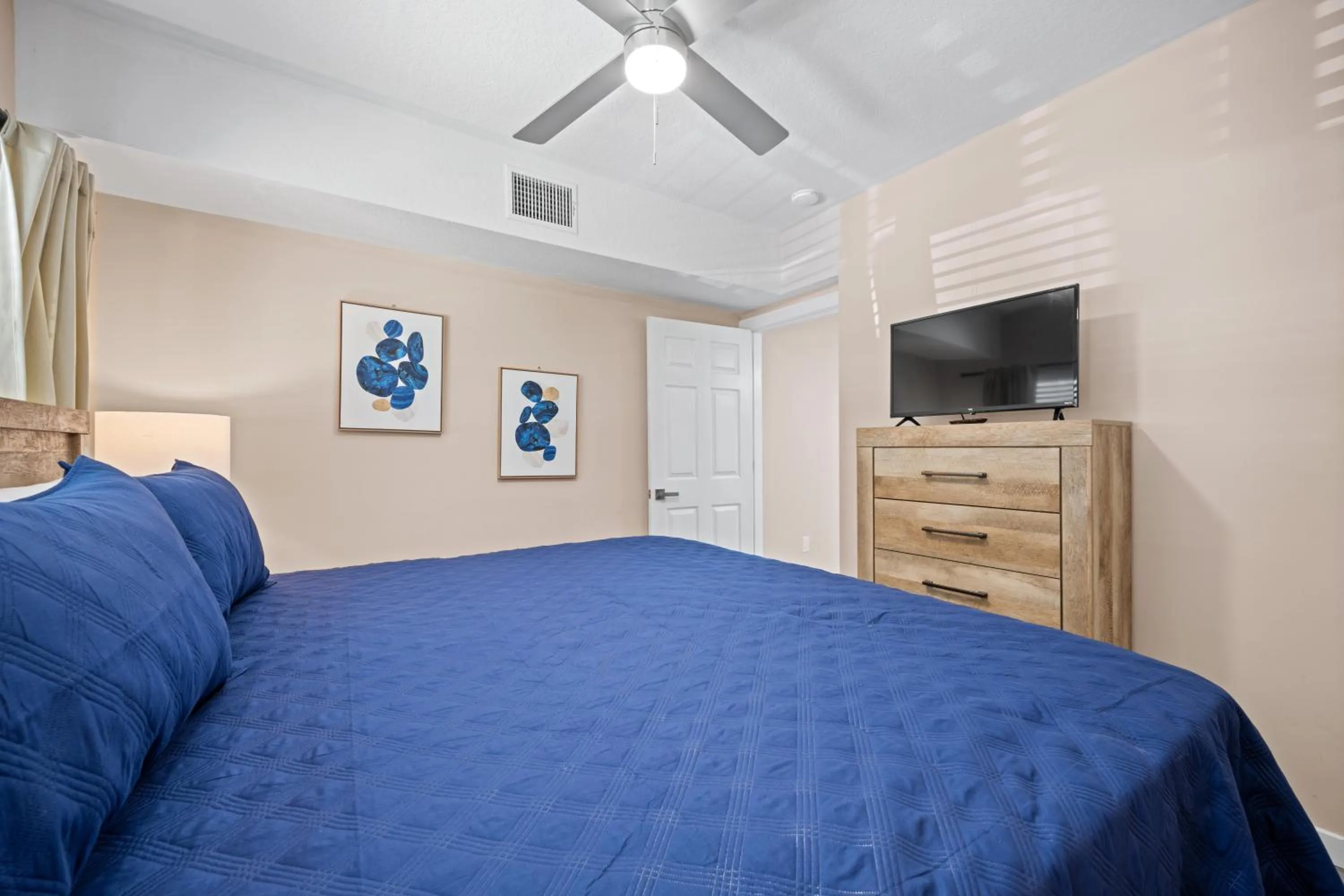 Bedroom, Bed in The Ringling Beach House