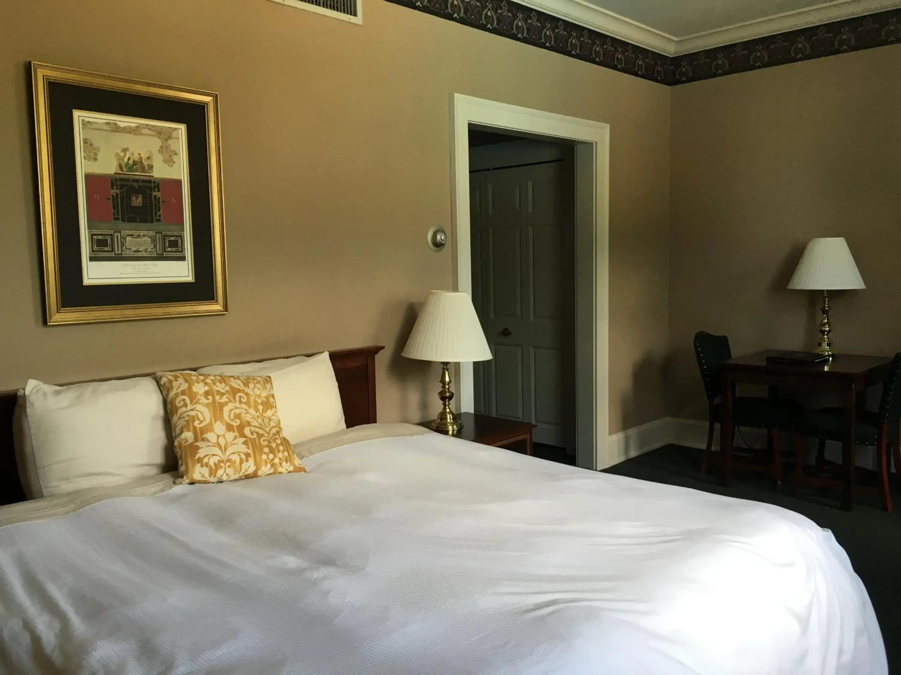 Bedroom, Bed in The Bertram Inn at Glenmoor Bedroom, Bed in The Bertram Inn at Glenmoor