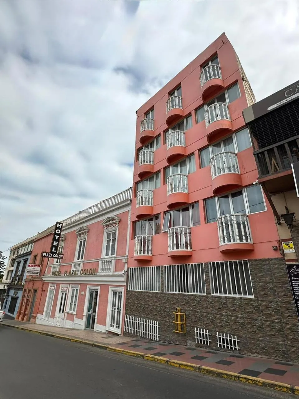 Hotel Plaza Colon