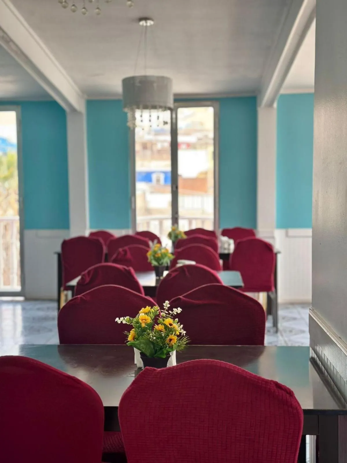 Dining area in Hotel Plaza Colon