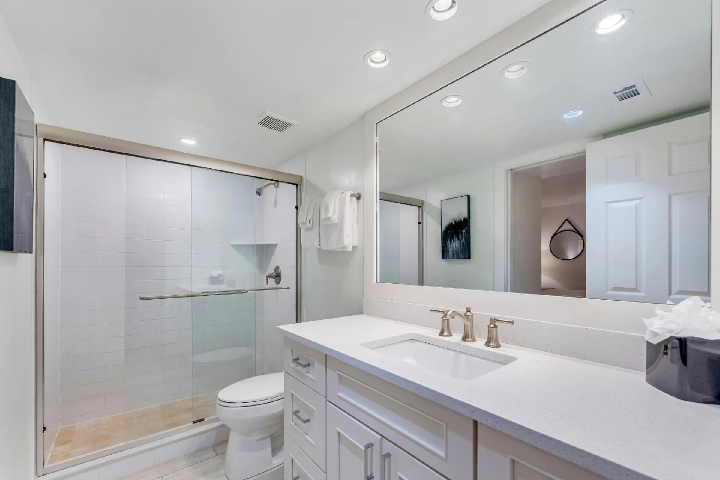 Bathroom in South Seas