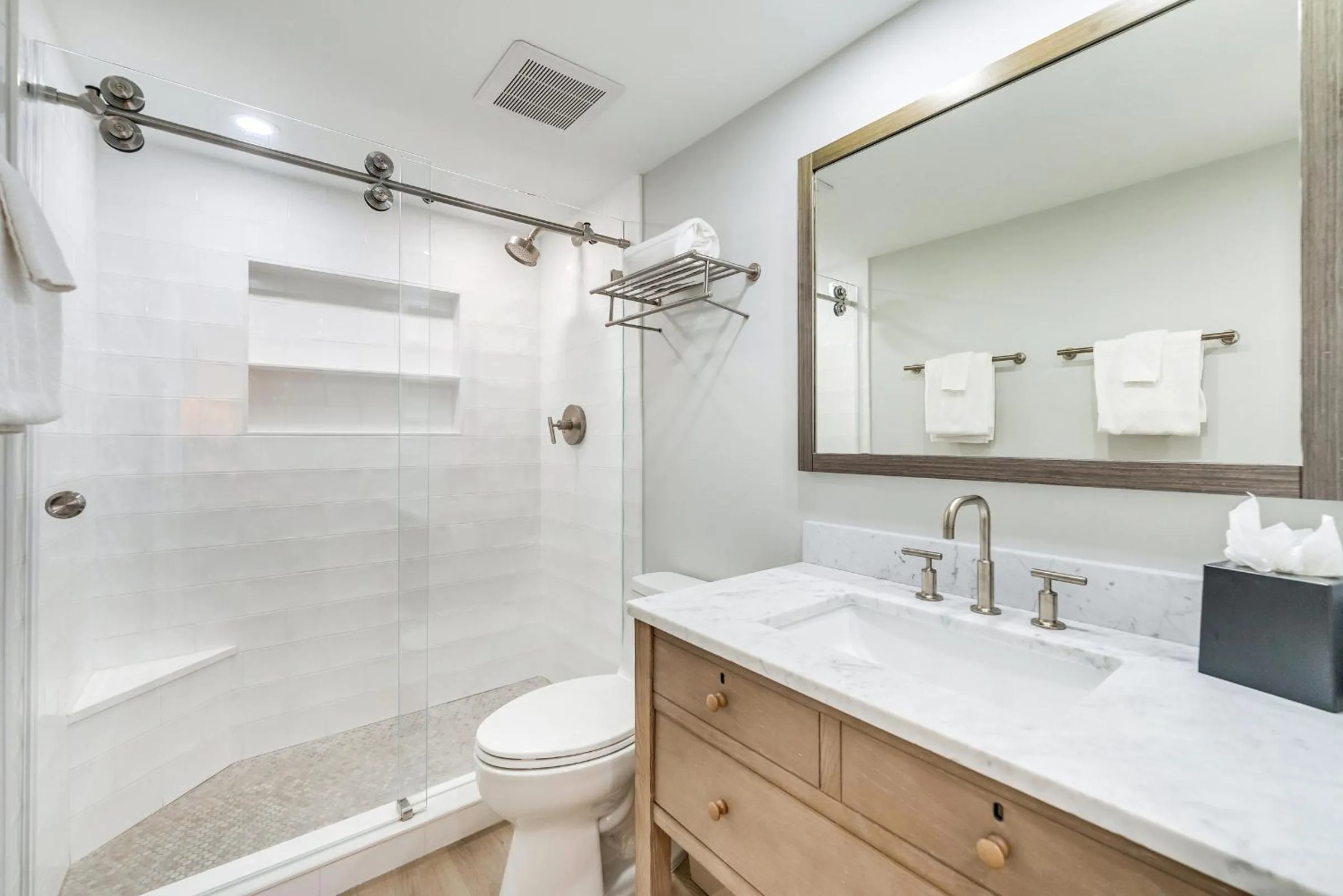 Bathroom in South Seas