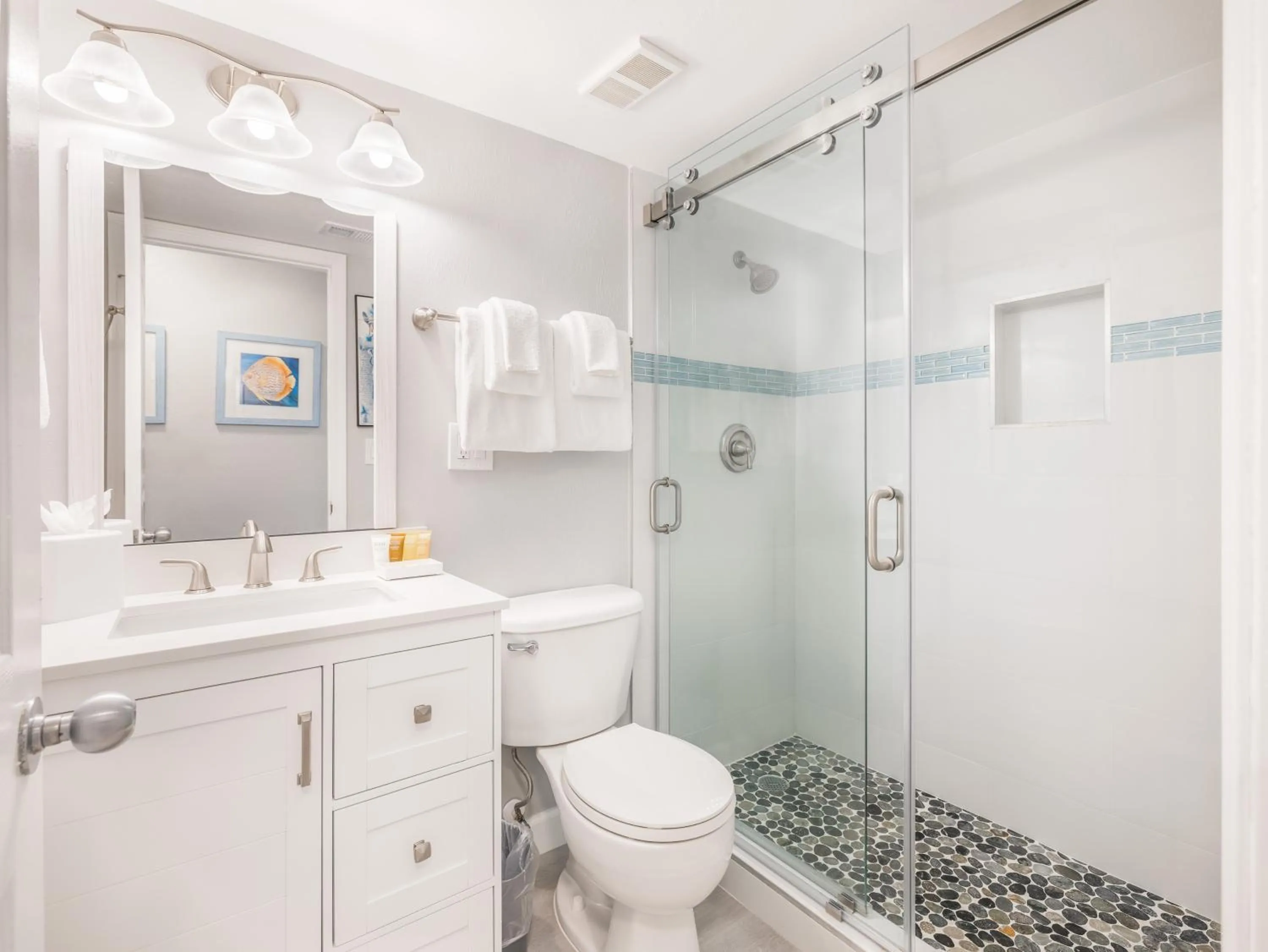 Bathroom in South Seas