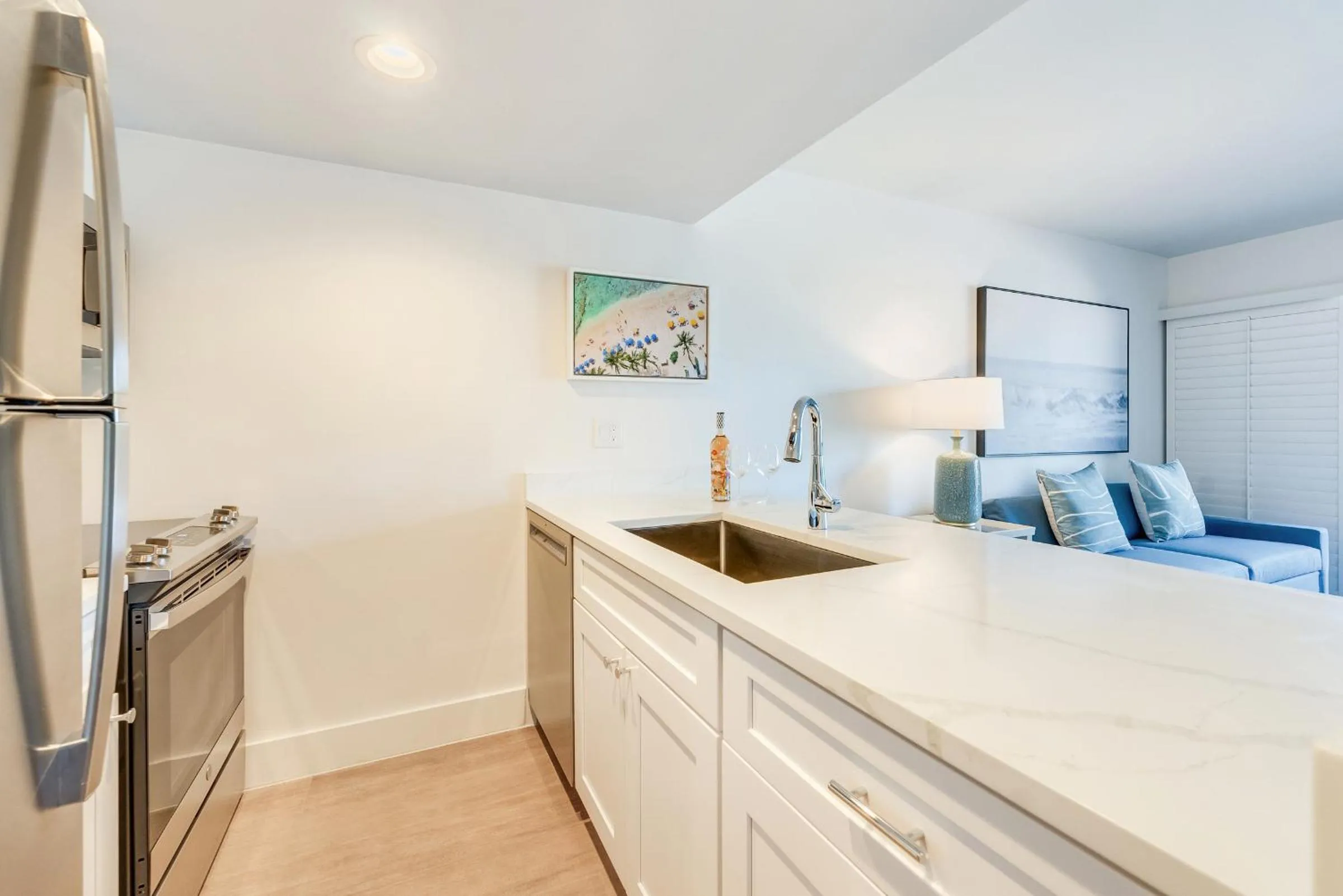 Kitchen or kitchenette, Bed in South Seas