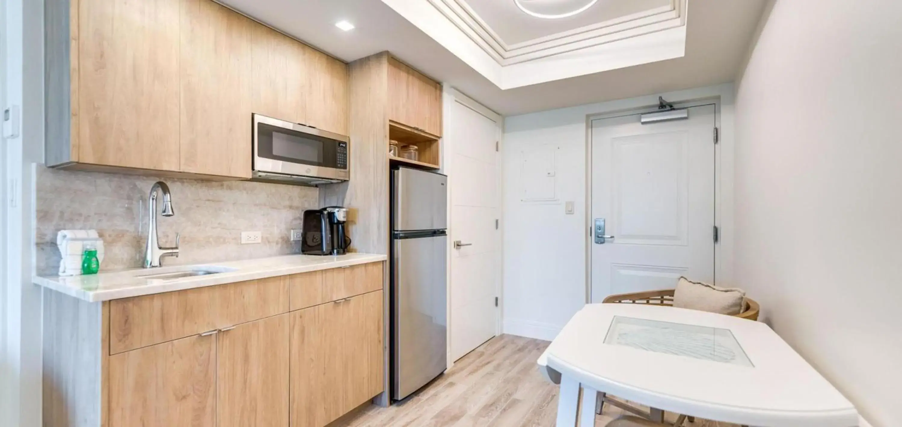 Gulf Front First Floor Two Queen in Sanibel Inn Gulf Front First Floor Two Queen in Sanibel Inn