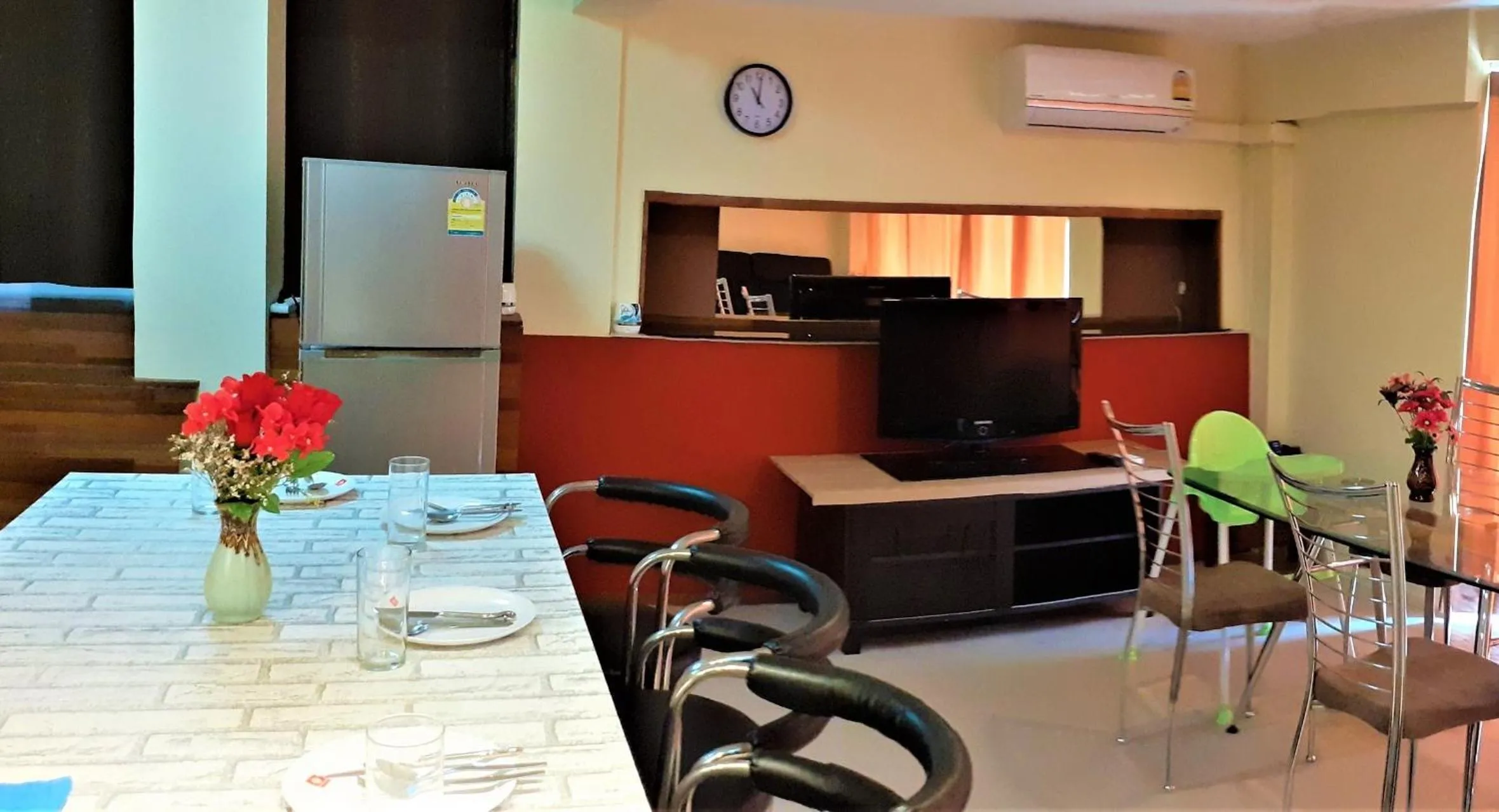 TV and multimedia in Shanty of HinNam Condominium