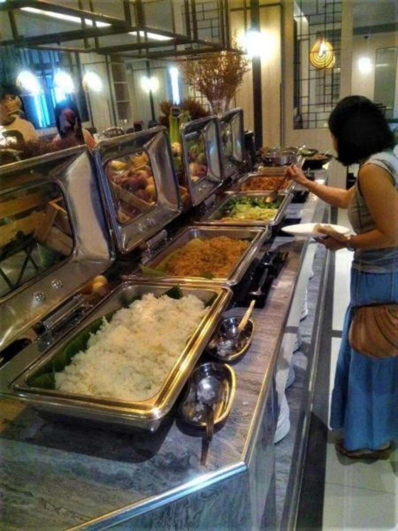 Buffet breakfast in Shanty of HinNam Condominium