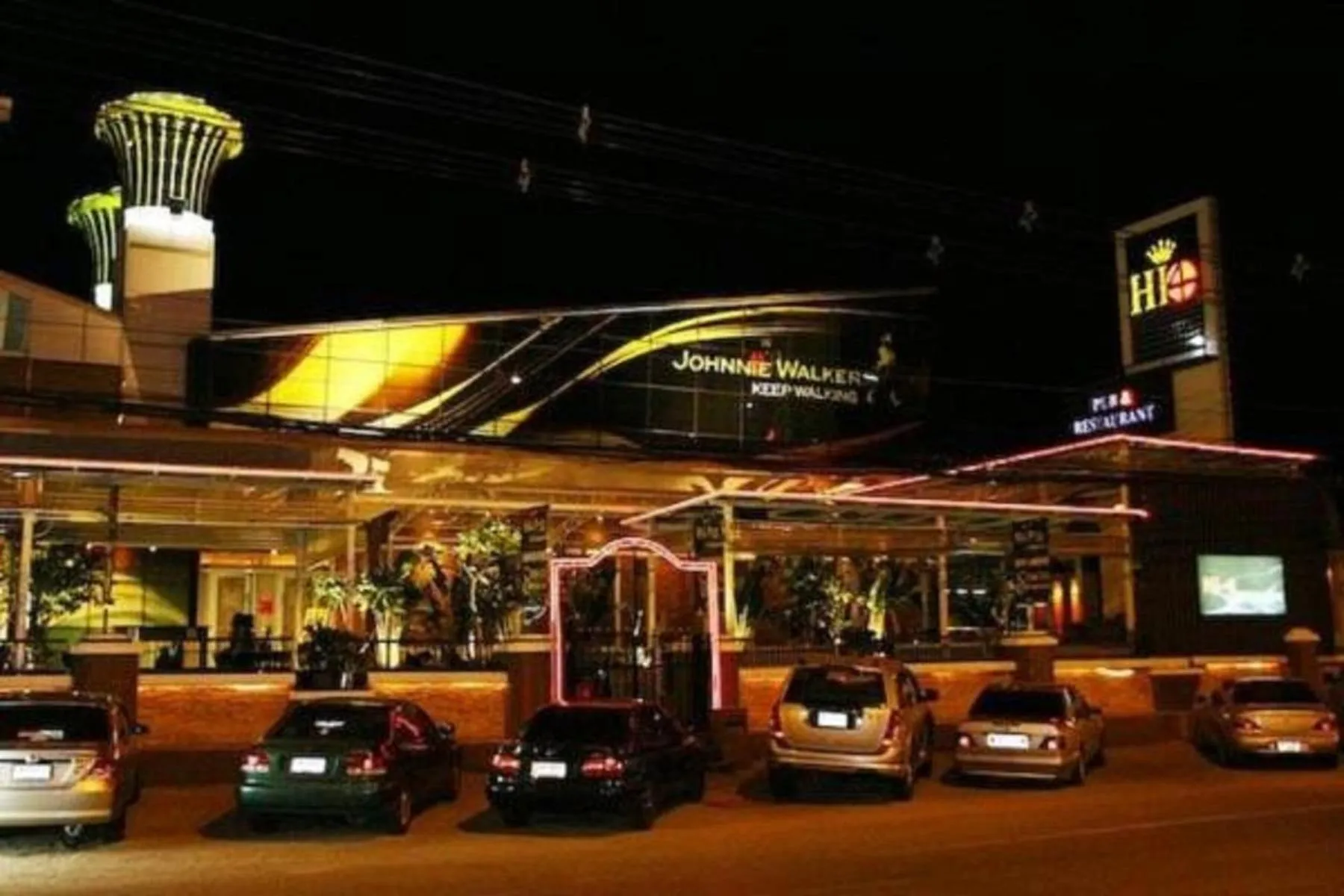 Restaurant/places to eat in Shanty of HinNam Condominium
