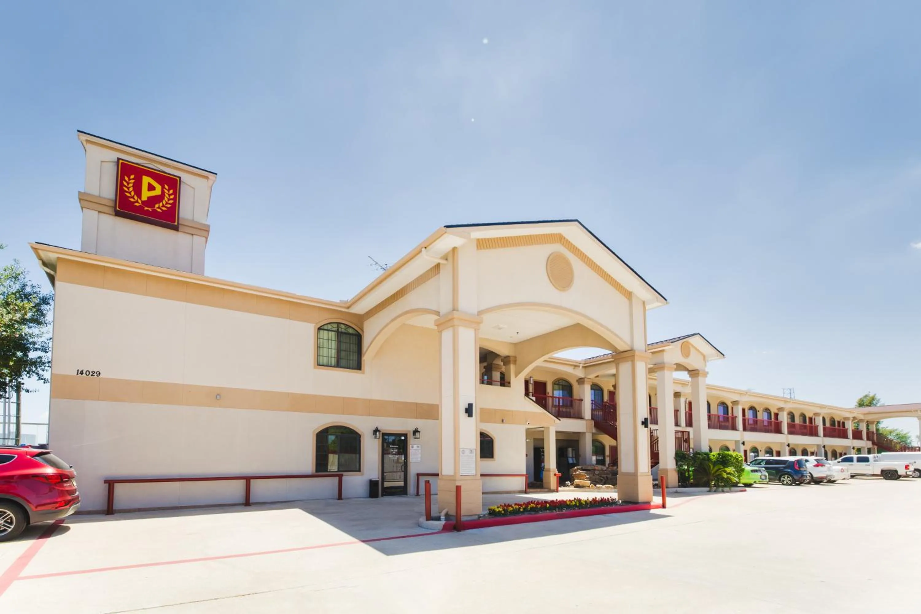 Property building in Palace Inn 290 - Fairbanks