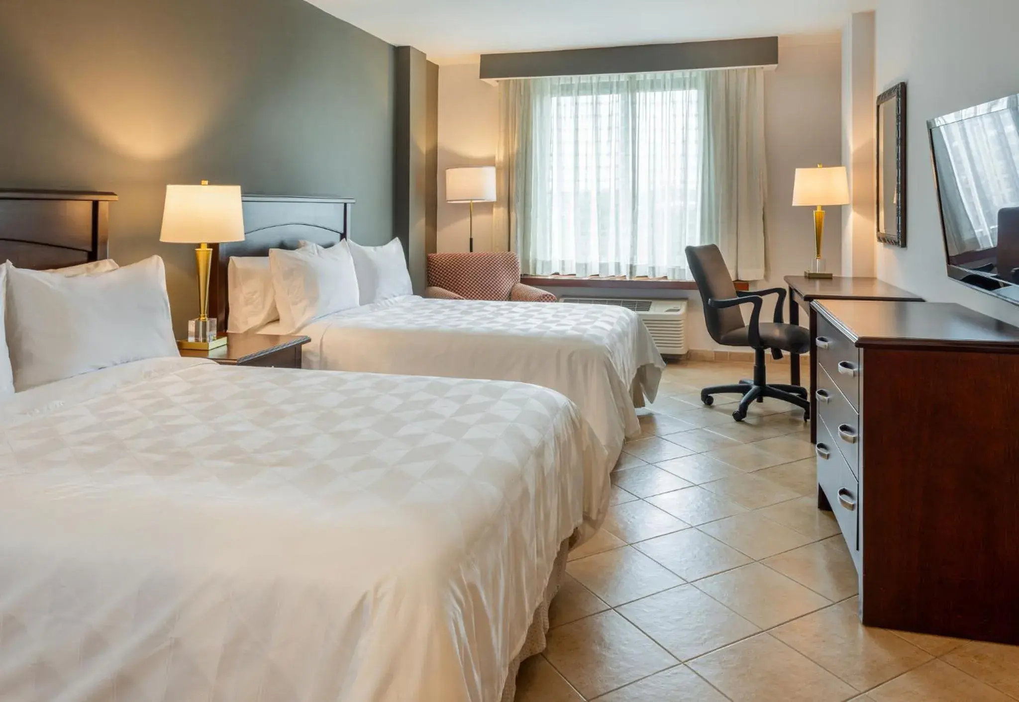 Standard Double Room with Two Double Beds and Pool View in Holiday Inn Panama Canal by IHG Standard Double Room with Two Double Beds and Pool View in Holiday Inn Panama Canal by IHG