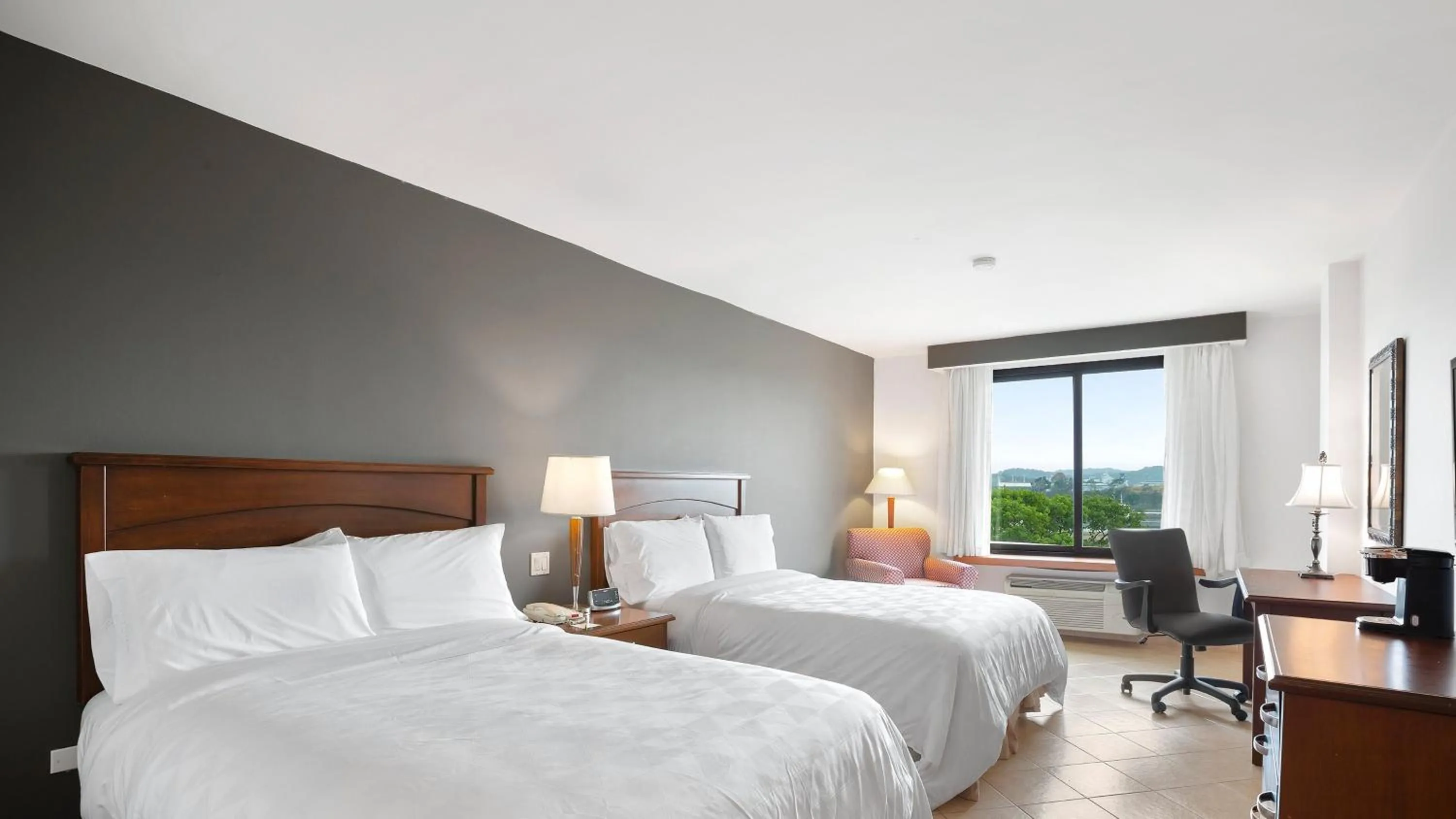 Photo of the whole room, Bed in Holiday Inn Panama Canal by IHG