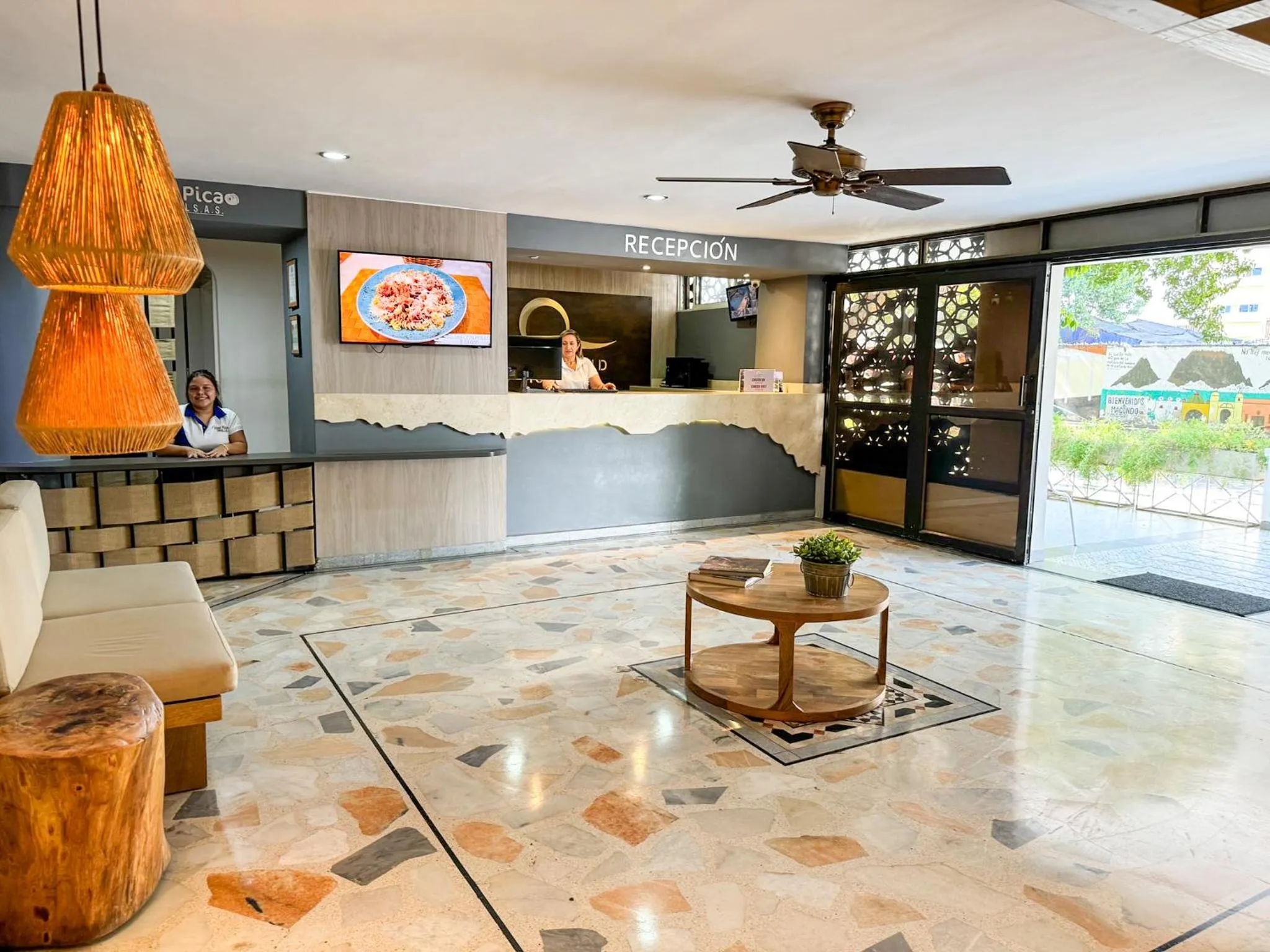 Lobby or reception in Hotel Valladolid