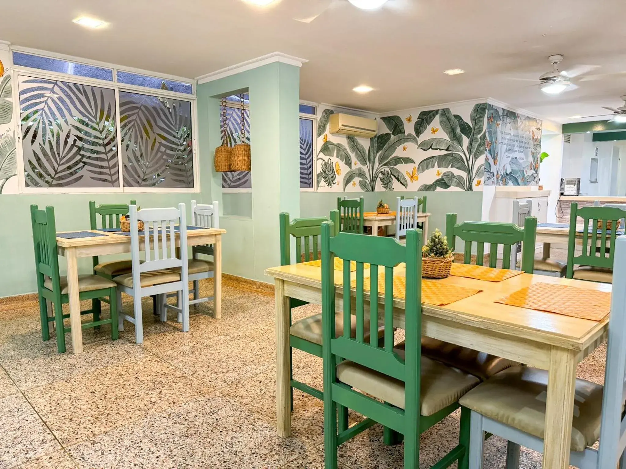 Restaurant/places to eat in Hotel Valladolid Restaurant/places to eat in Hotel Valladolid