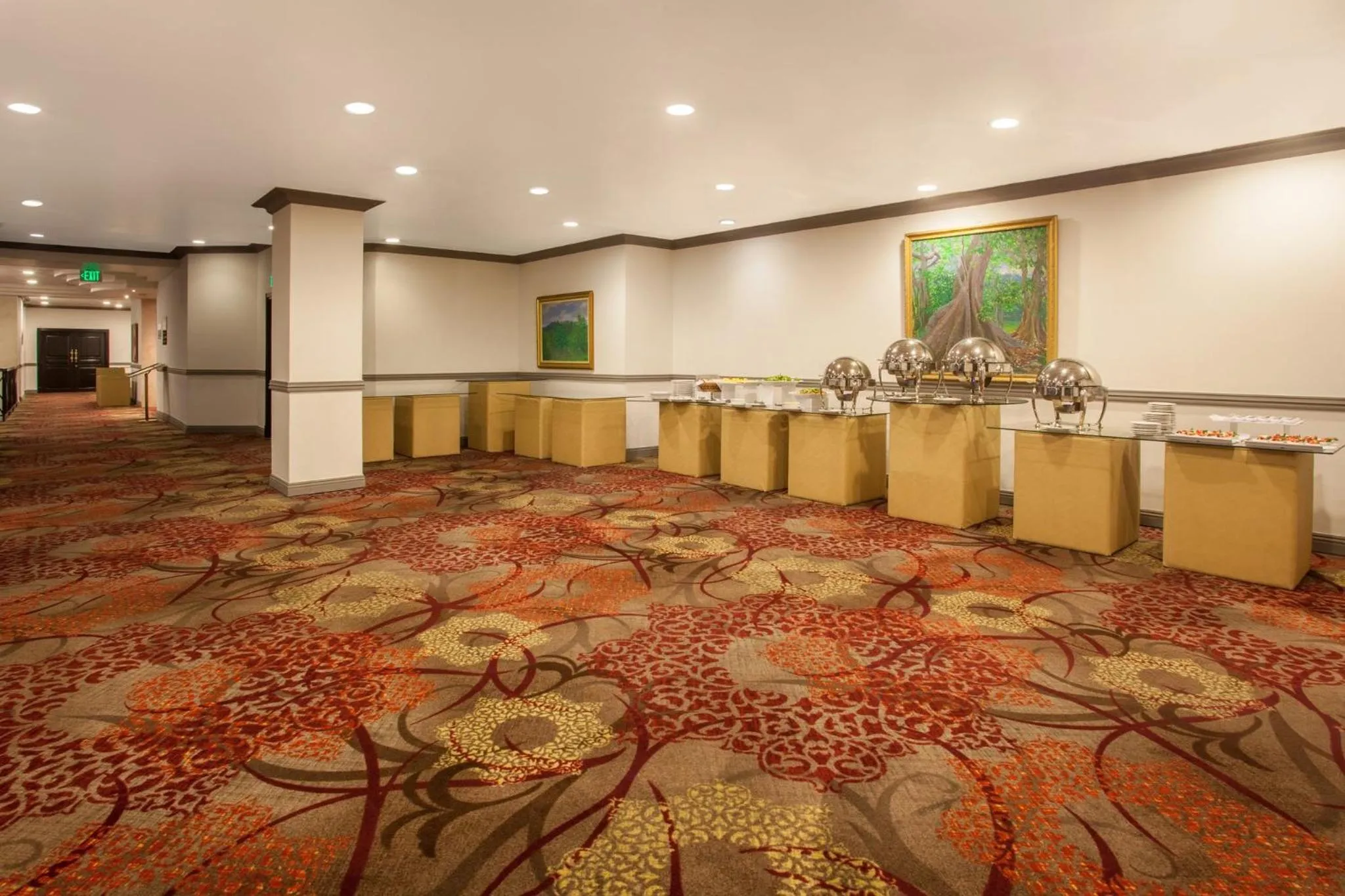 Meeting/conference room in Crowne Plaza Panama by IHG