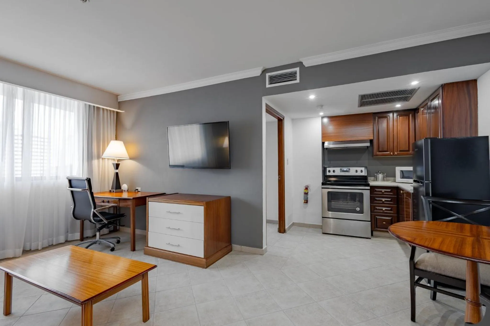 Photo of the whole room in Crowne Plaza Panama by IHG