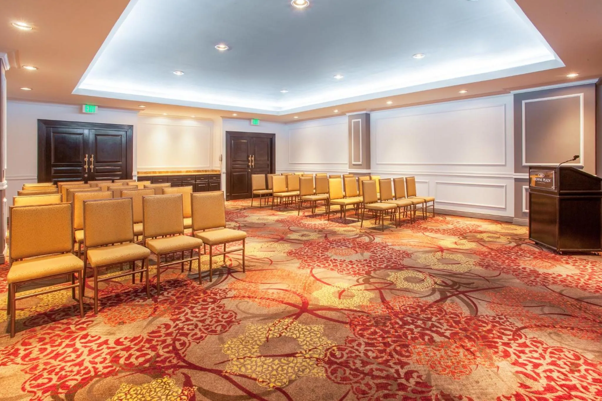 Meeting/conference room in Crowne Plaza Panama by IHG
