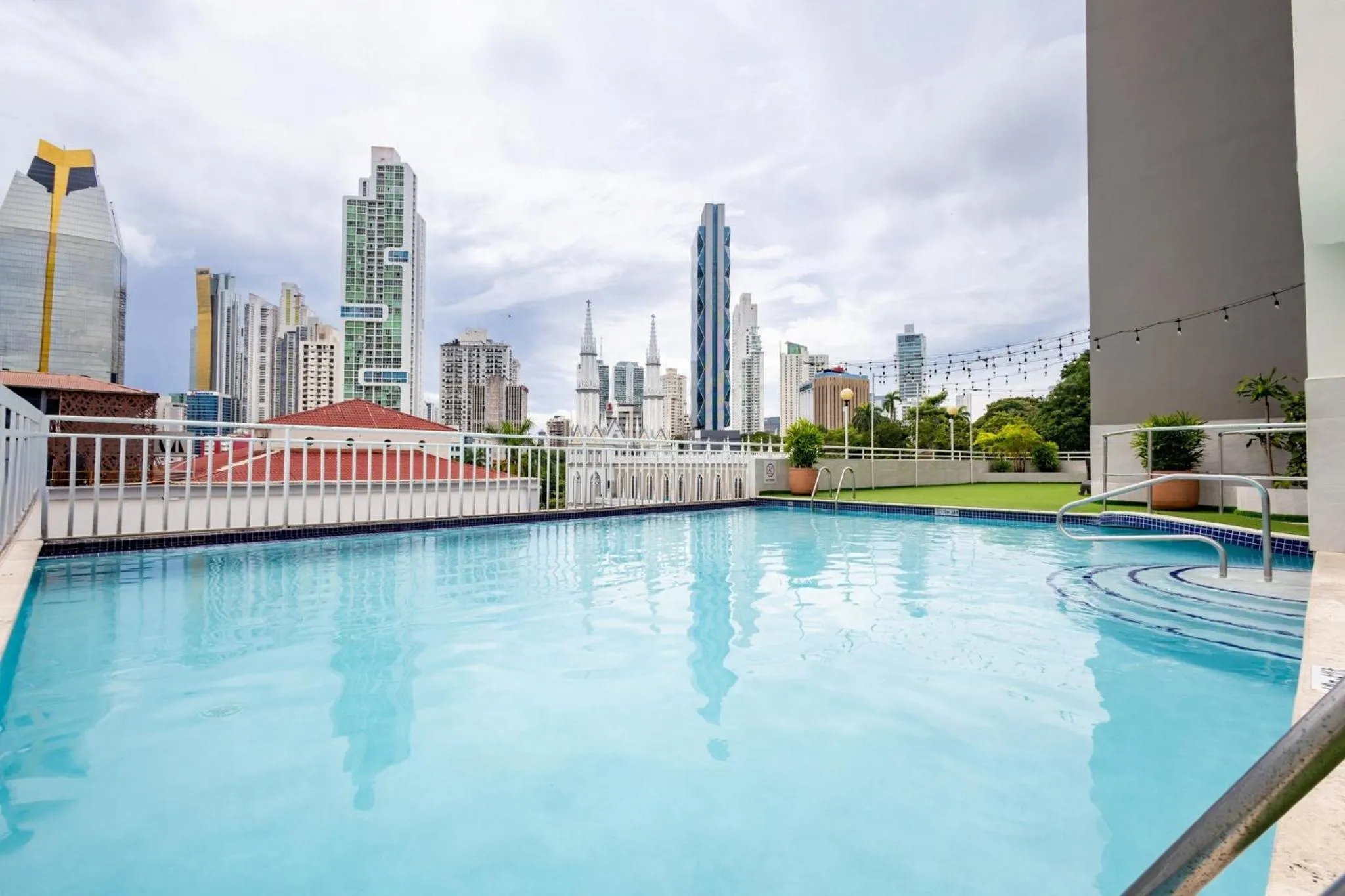 Swimming pool in Crowne Plaza Panama by IHG