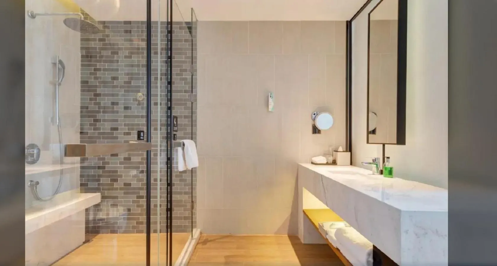 Shower in Fairfield by Marriott Xi'an North Station