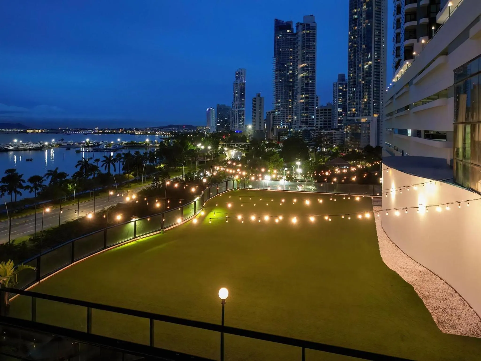 Restaurant/places to eat in Intercontinental Miramar Panama by IHG