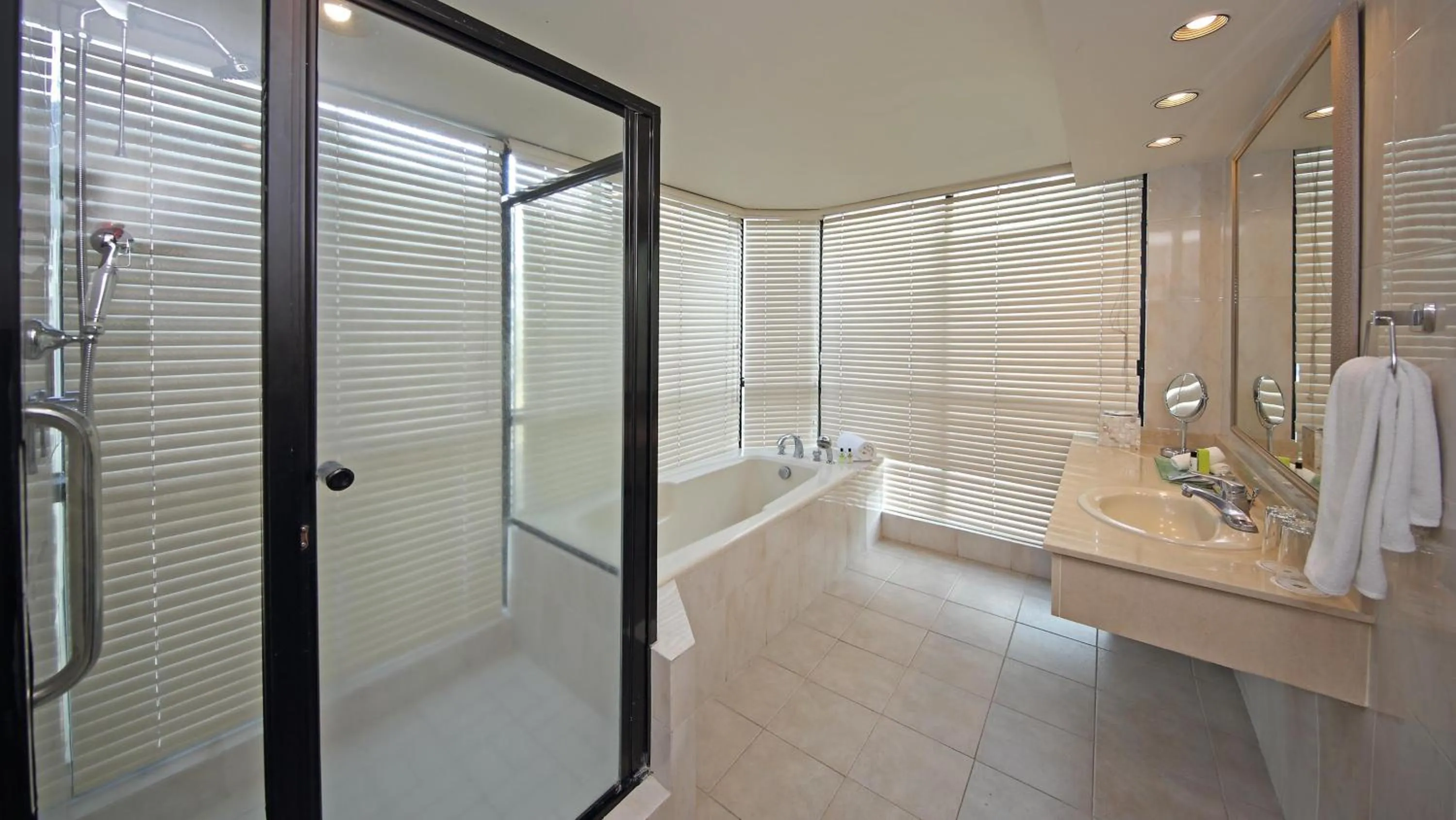 Bathroom in Intercontinental Miramar Panama by IHG