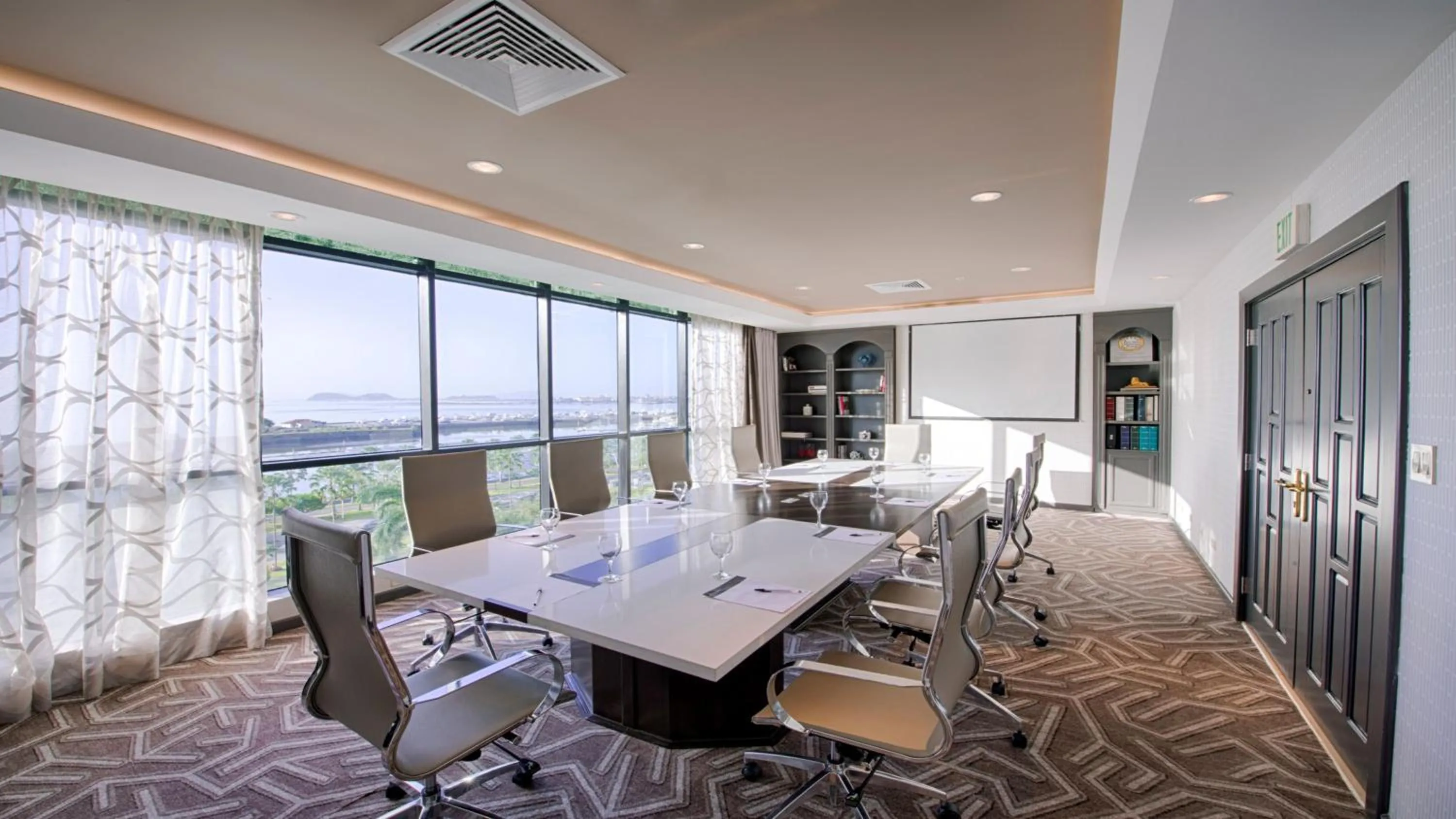 Meeting/conference room in Intercontinental Miramar Panama by IHG