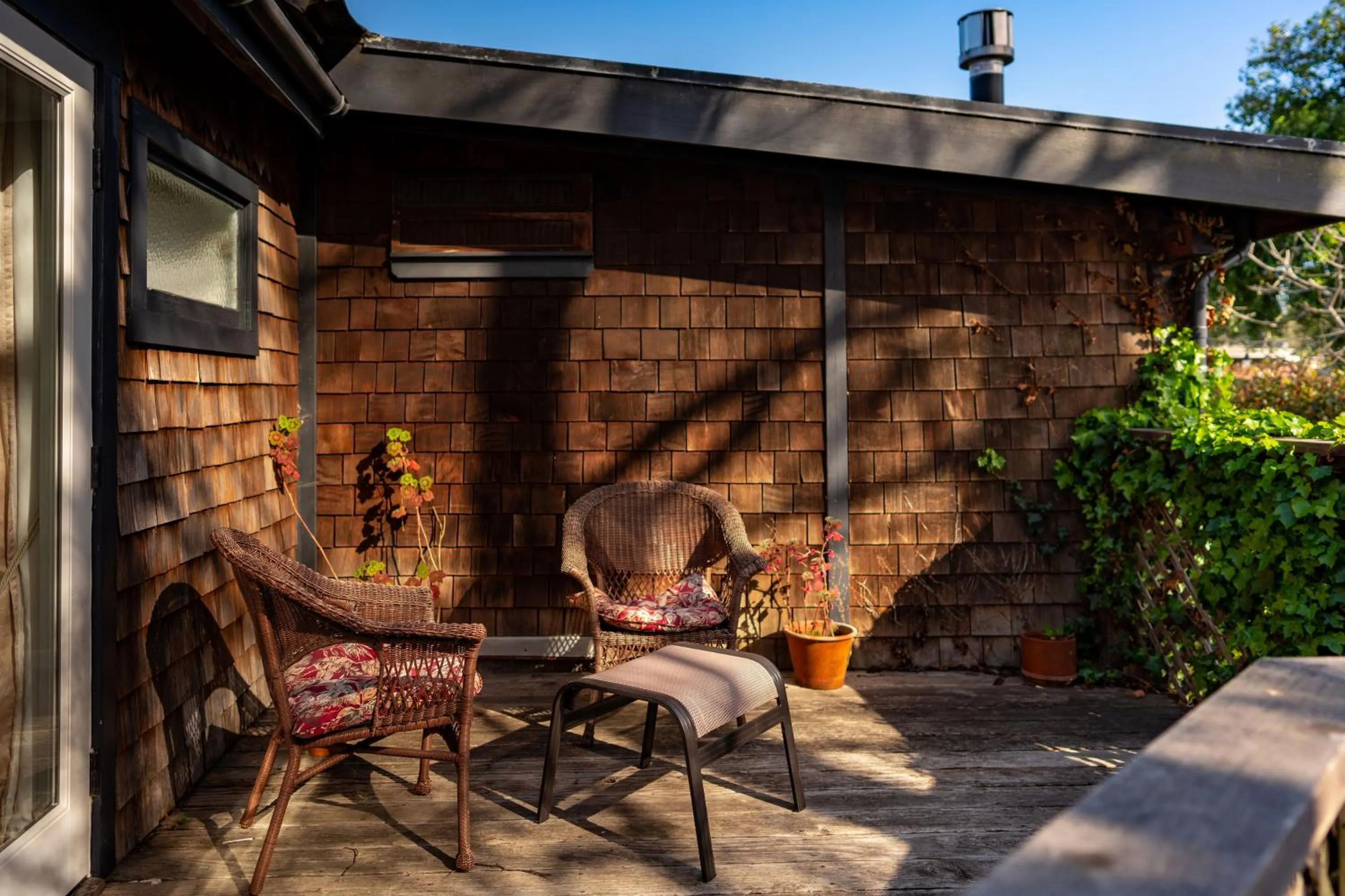 Headlands Inn Bed and Breakfast