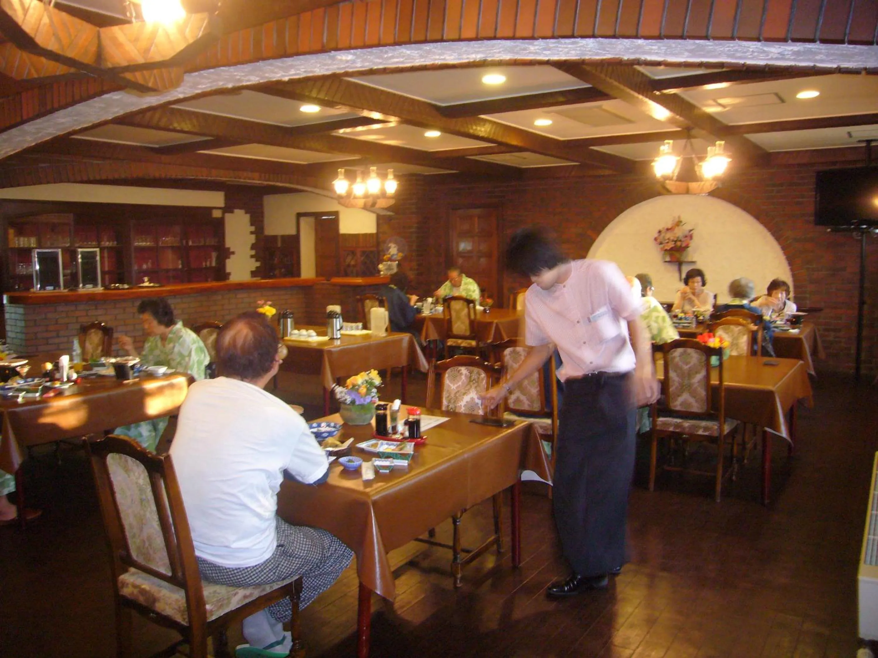 Restaurant/places to eat in Shiga Palace Hotel