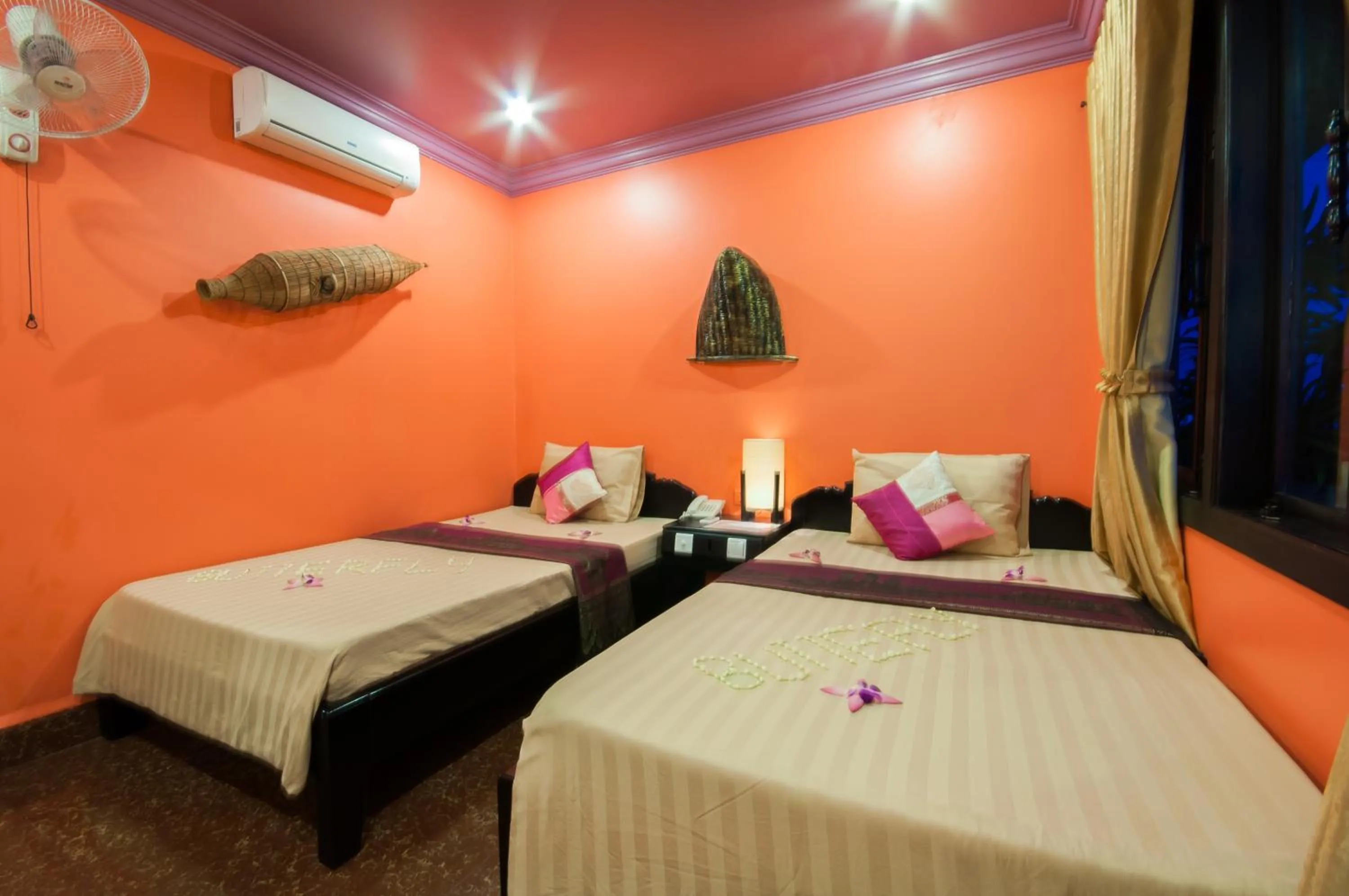air conditioner, Bed in Golden Butterfly Villa