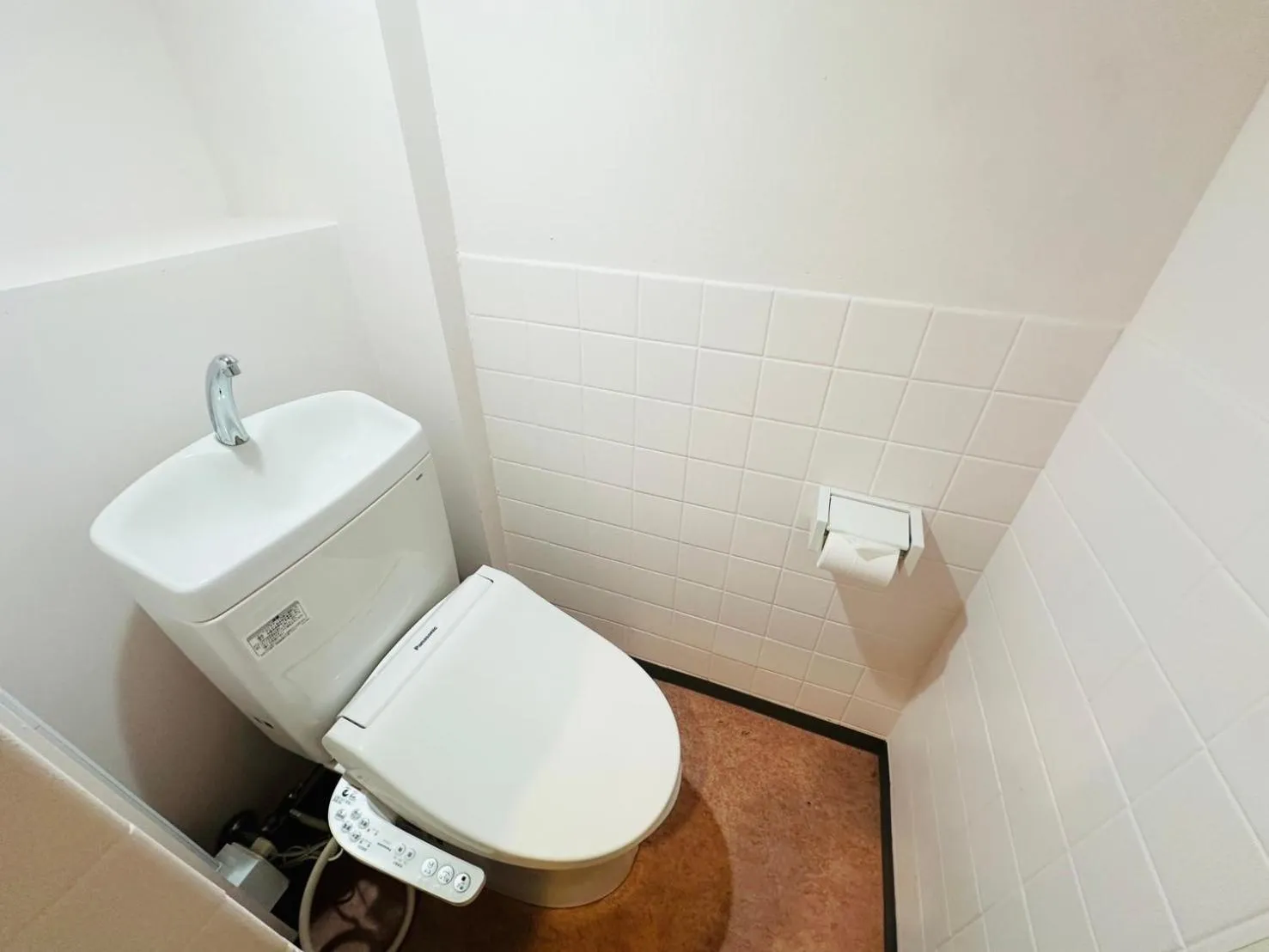 Toilet in Sakura Hotel Jimbocho