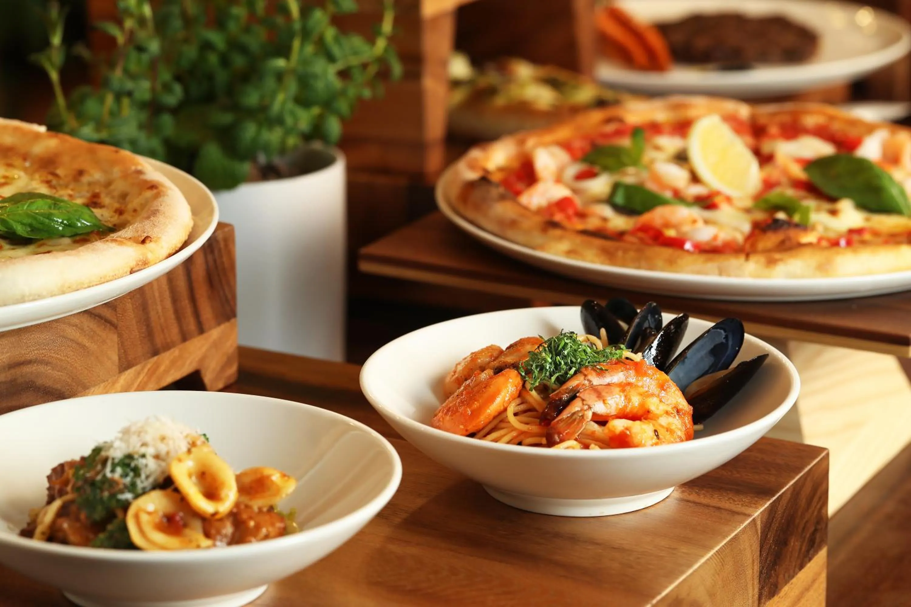 Restaurant/places to eat in Grand Hyatt Beijing