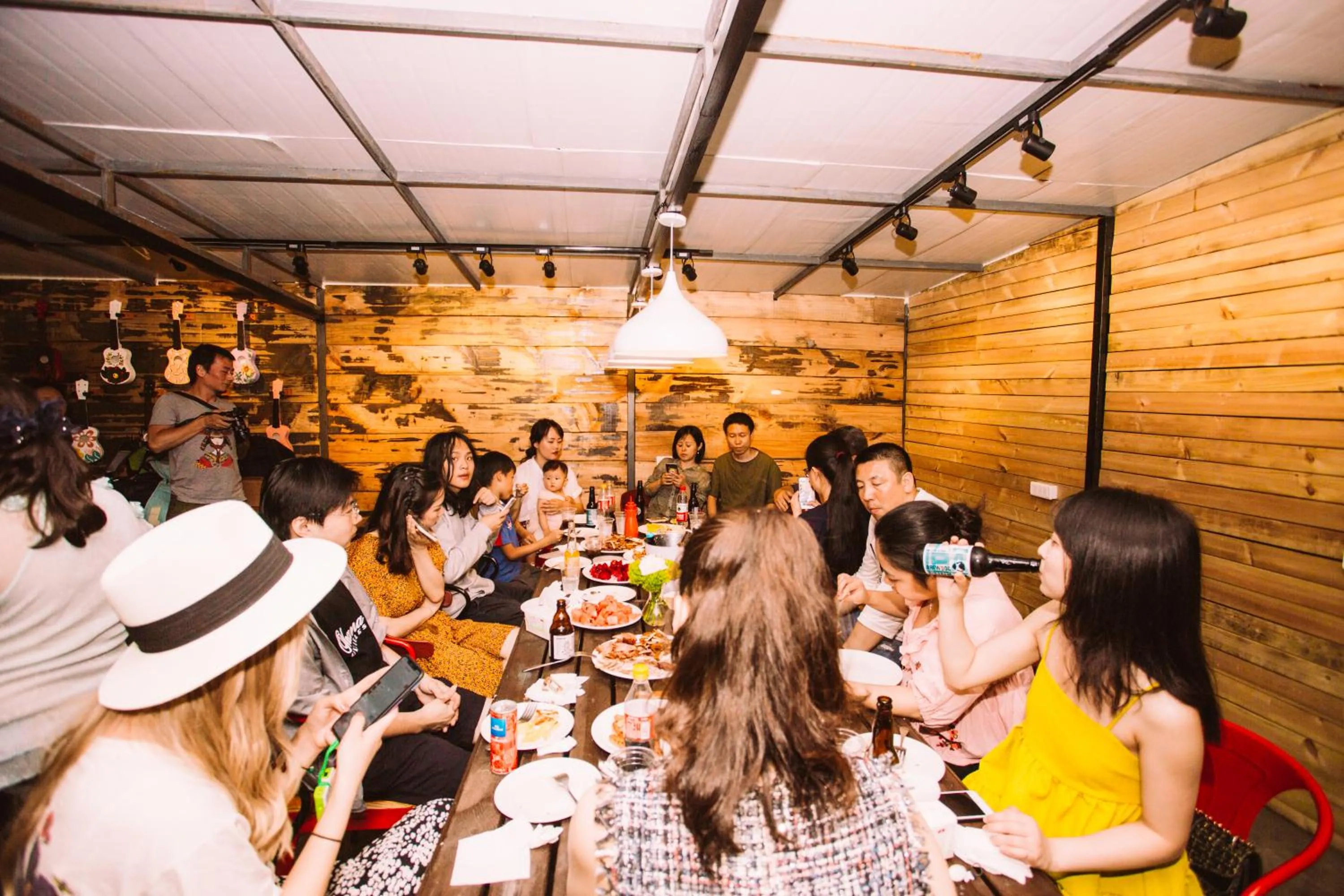 People in Chengdu Flipflop Hostel Poshpacker (Chunxi Road Metro Station)