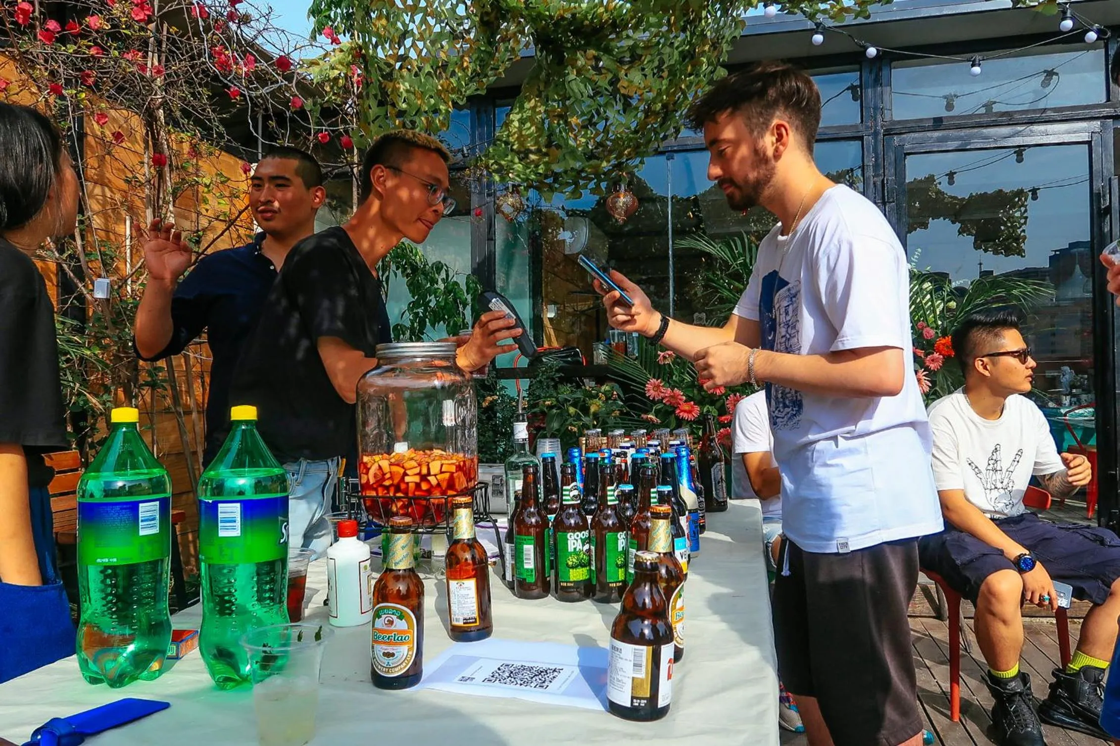Patio in Chengdu Flipflop Hostel Poshpacker (Chunxi Road Metro Station)
