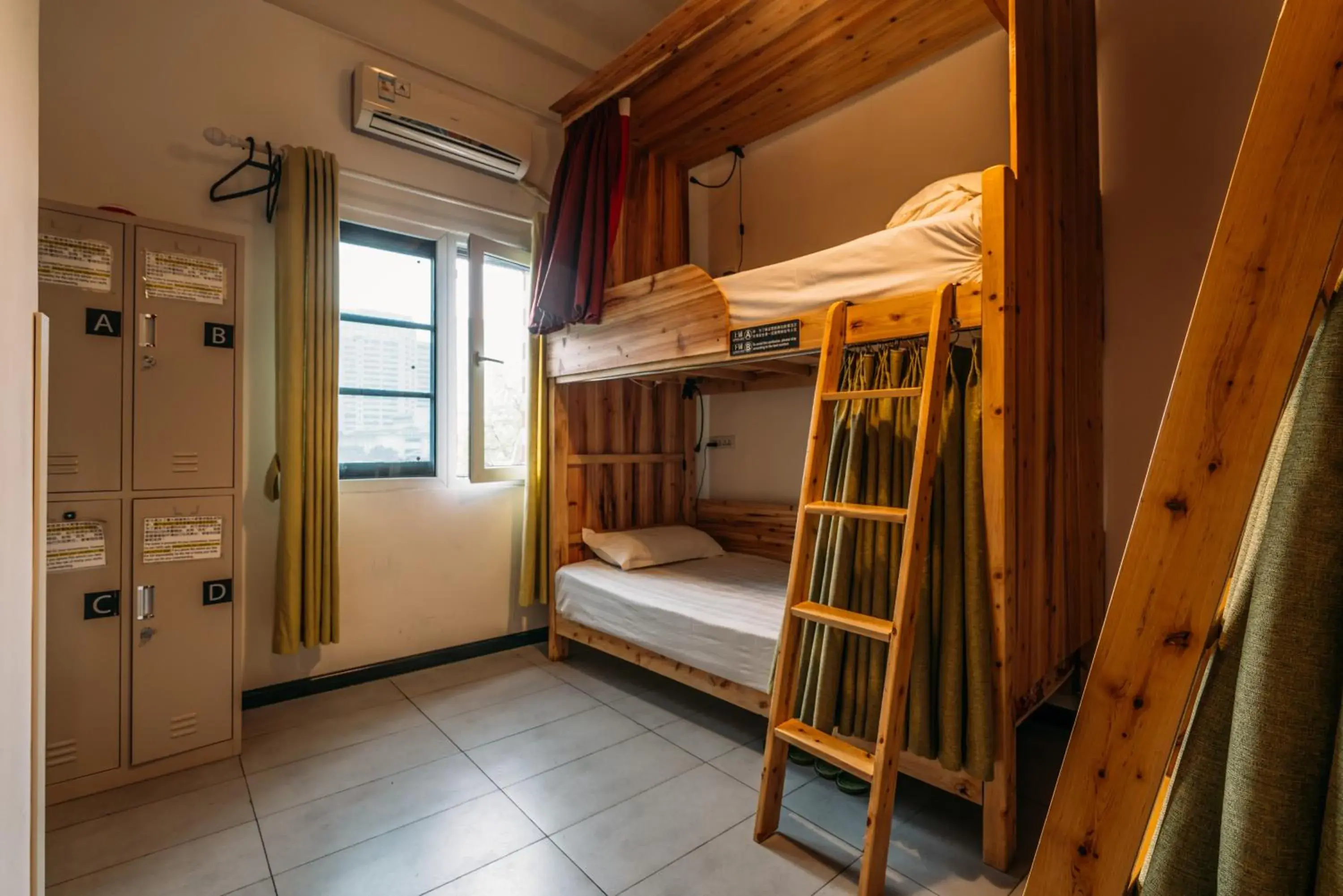 bunk bed, Bed in Chengdu Flipflop Hostel Poshpacker (Chunxi Road Metro Station) bunk bed, Bed in Chengdu Flipflop Hostel Poshpacker (Chunxi Road Metro Station)