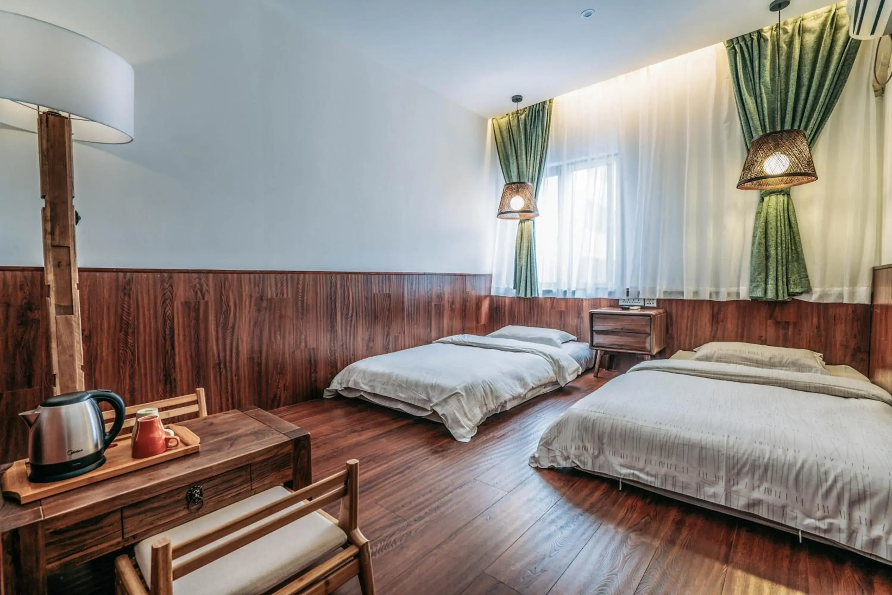 Standard Twin Room--Private Bathroom - single occupancy in Chengdu Flipflop Hostel Poshpacker (Chunxi Road Metro Station) Standard Twin Room--Private Bathroom - single occupancy in Chengdu Flipflop Hostel Poshpacker (Chunxi Road Metro Station)