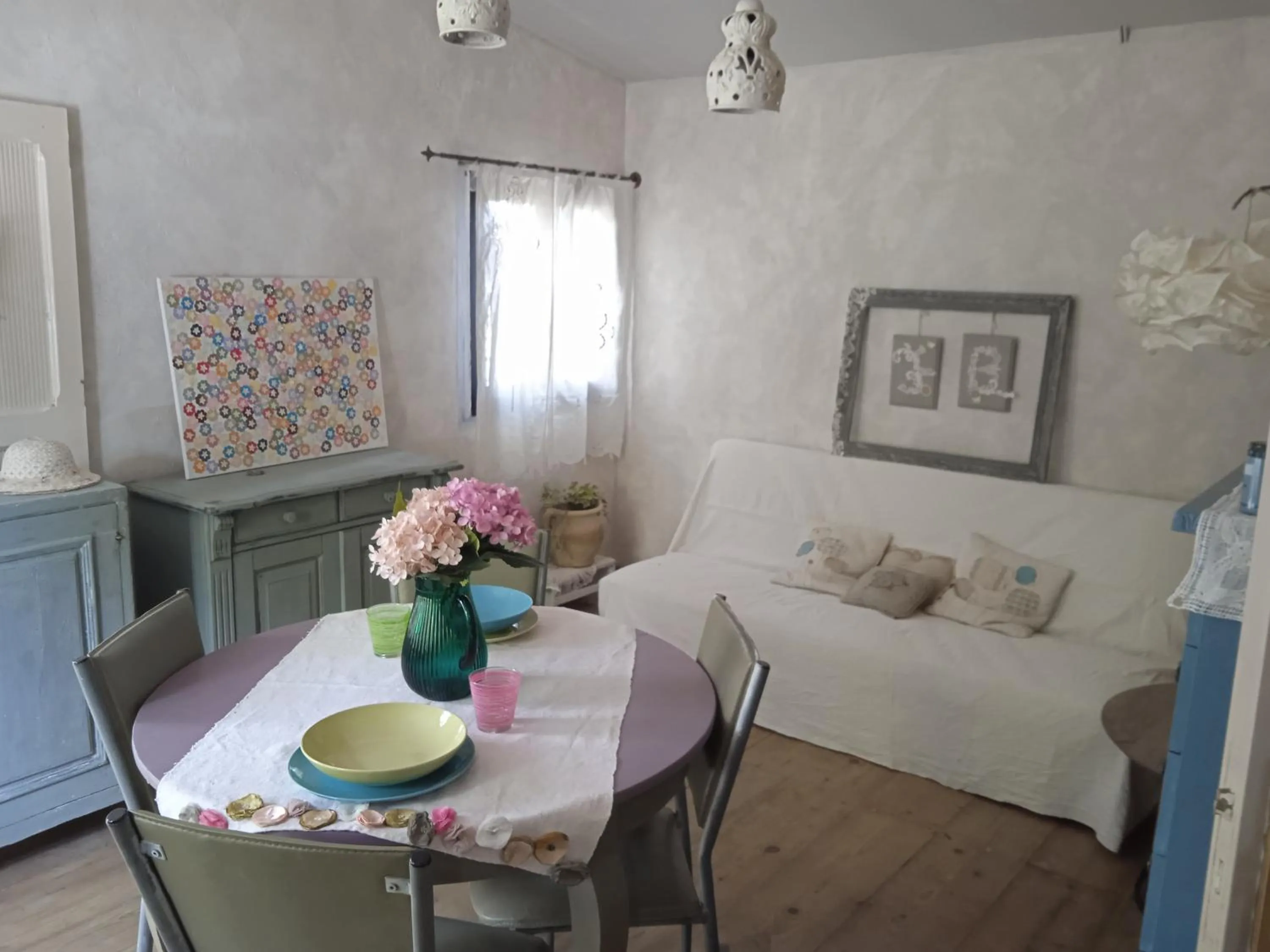 Dining area in filobrocante