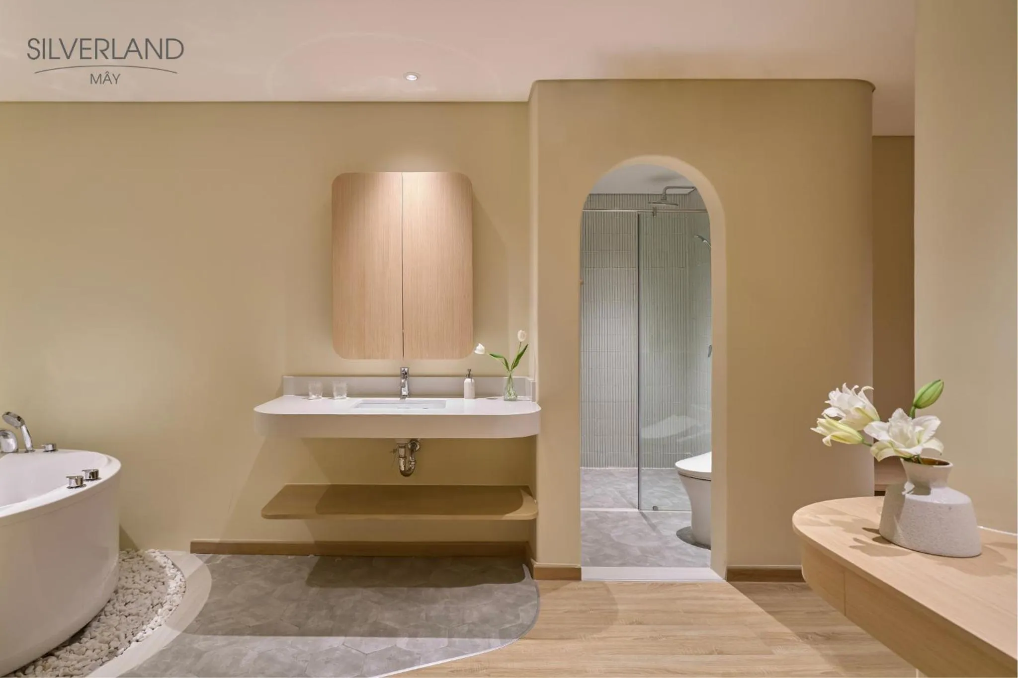 Bathroom in Silverland Mây Hotel