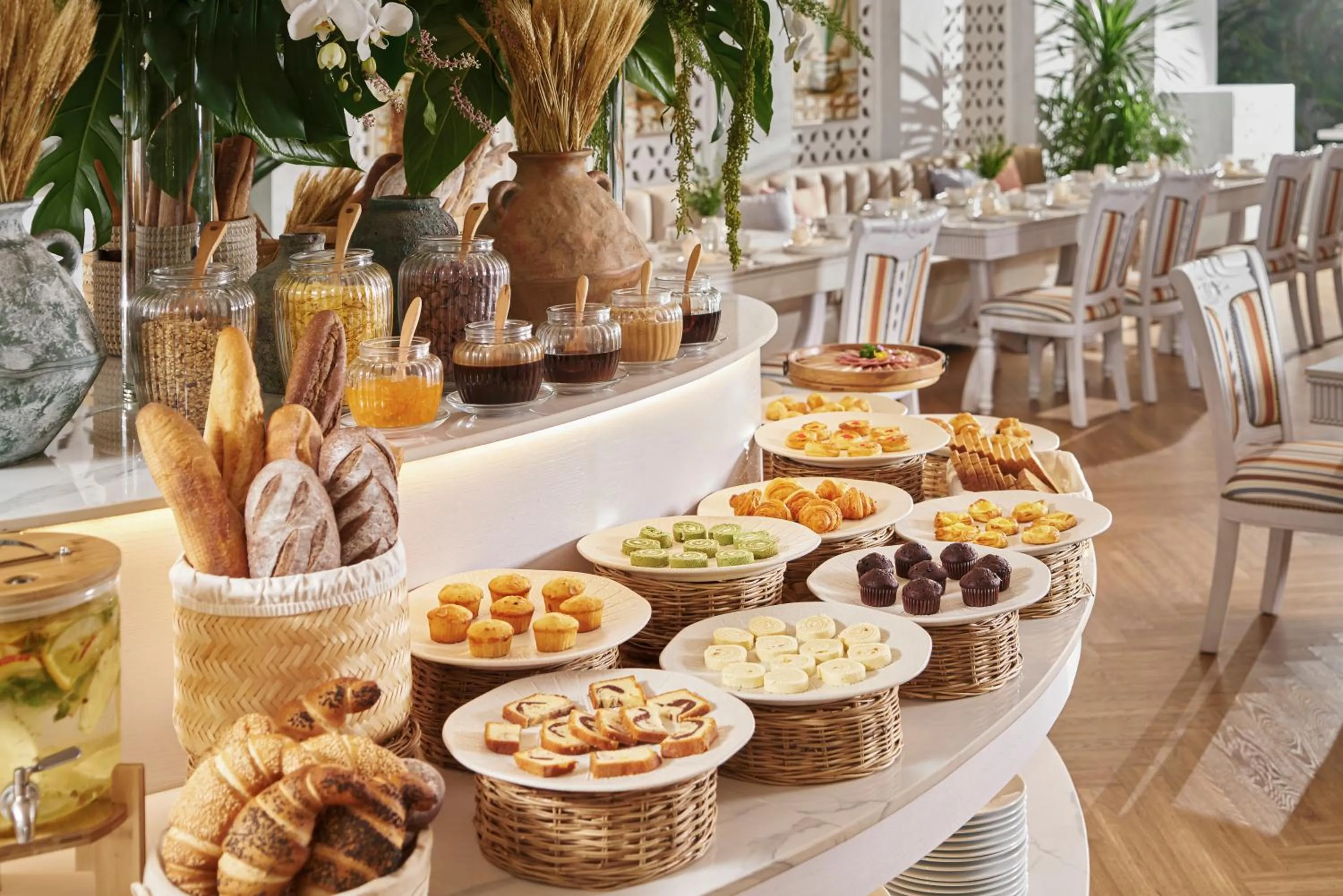 Food in Silverland Mây Hotel