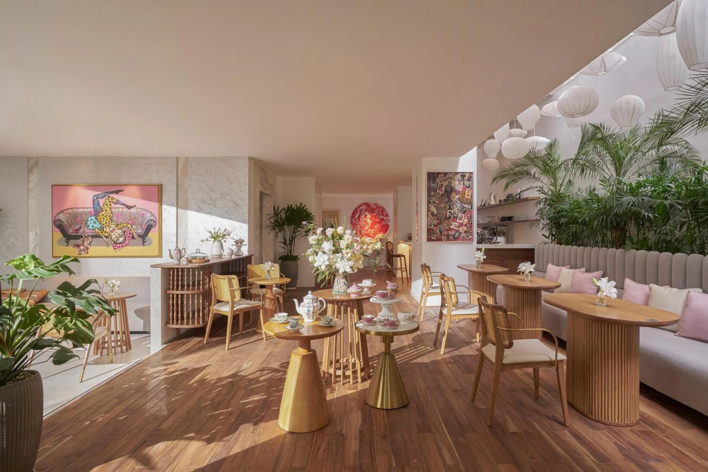 Lounge or bar in Silverland Mây Hotel