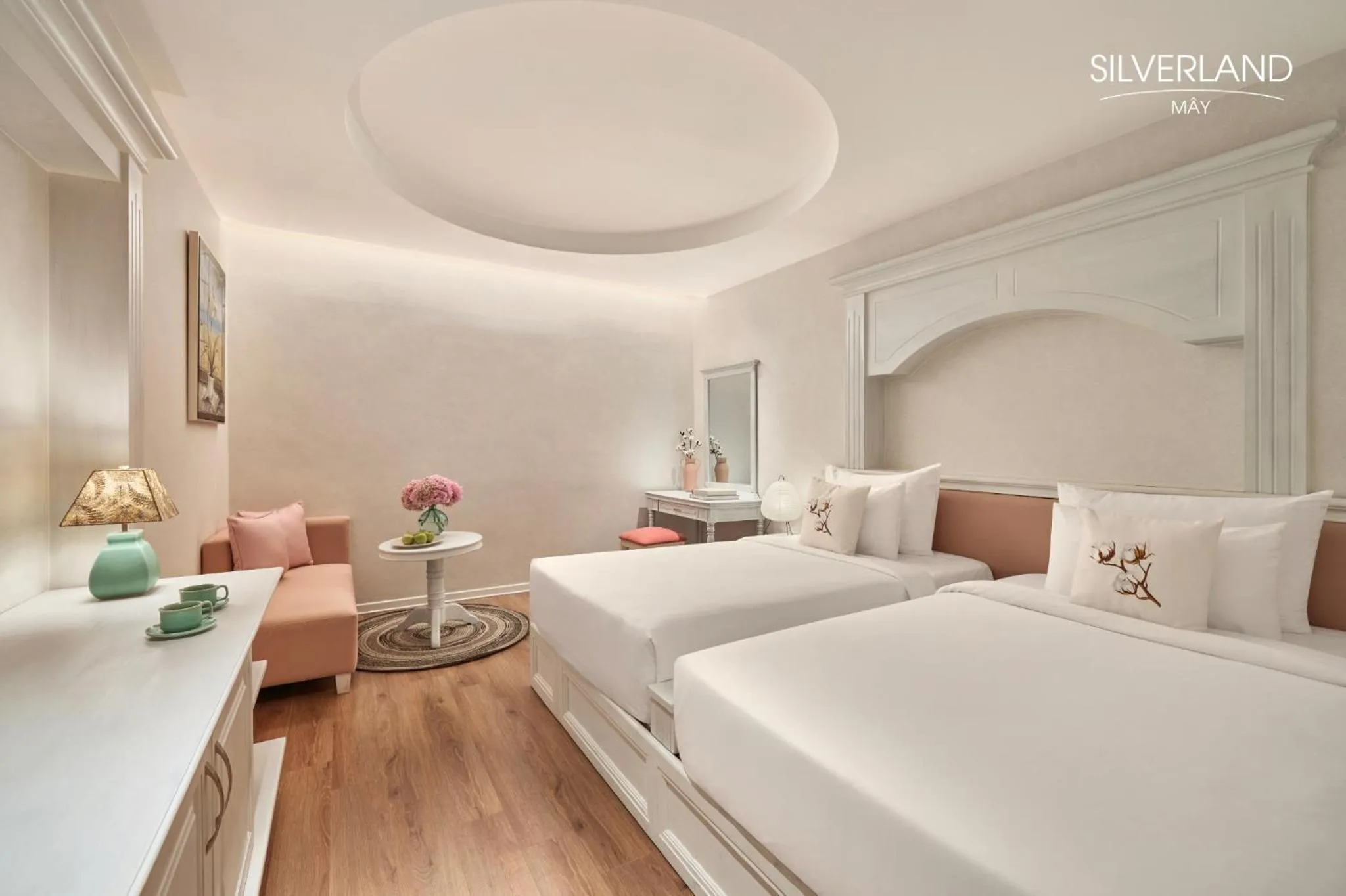 Bedroom, Bed in Silverland Mây Hotel