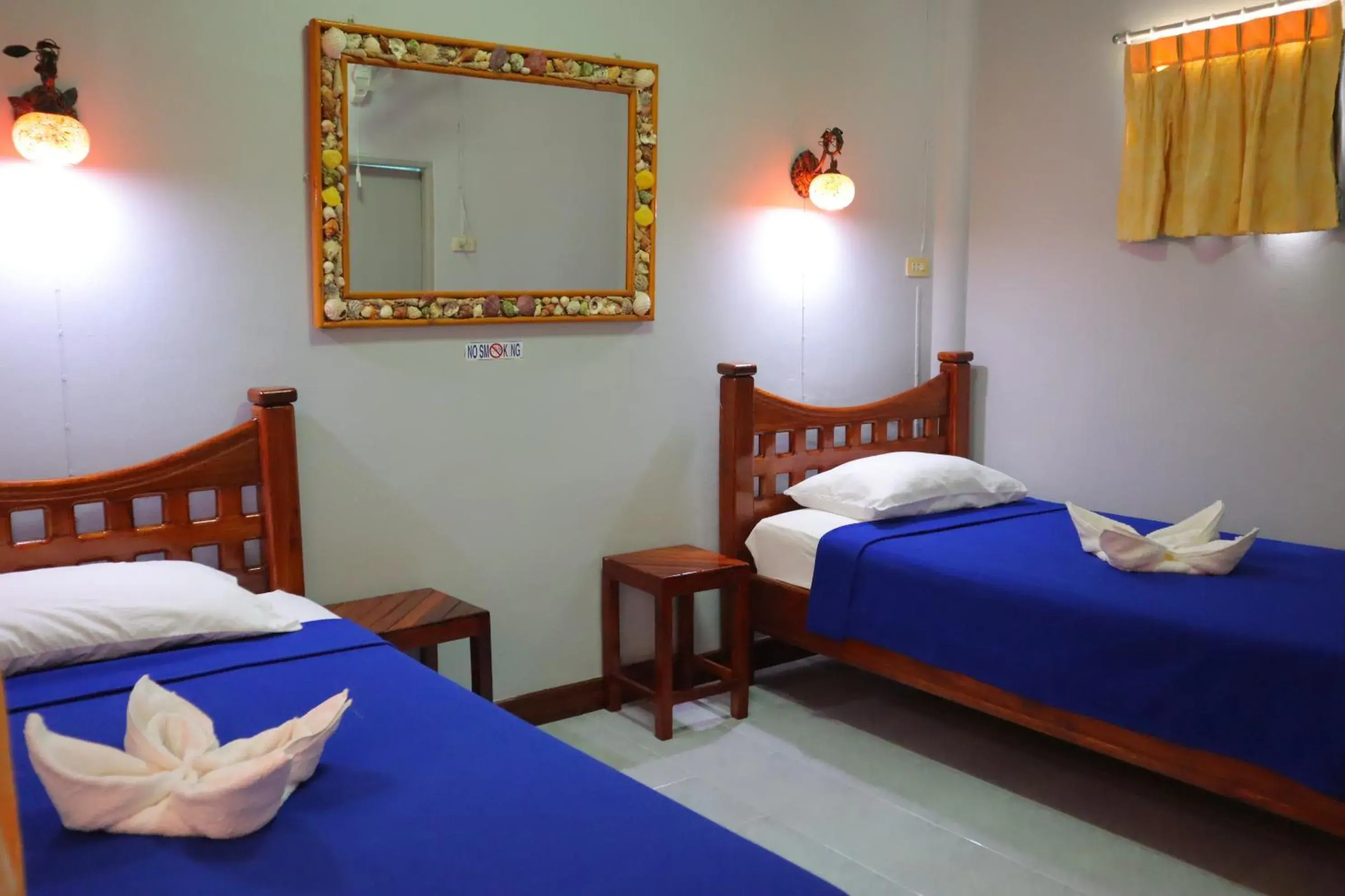 Basic Twin Room in Ban Sulada Guest House Basic Twin Room in Ban Sulada Guest House